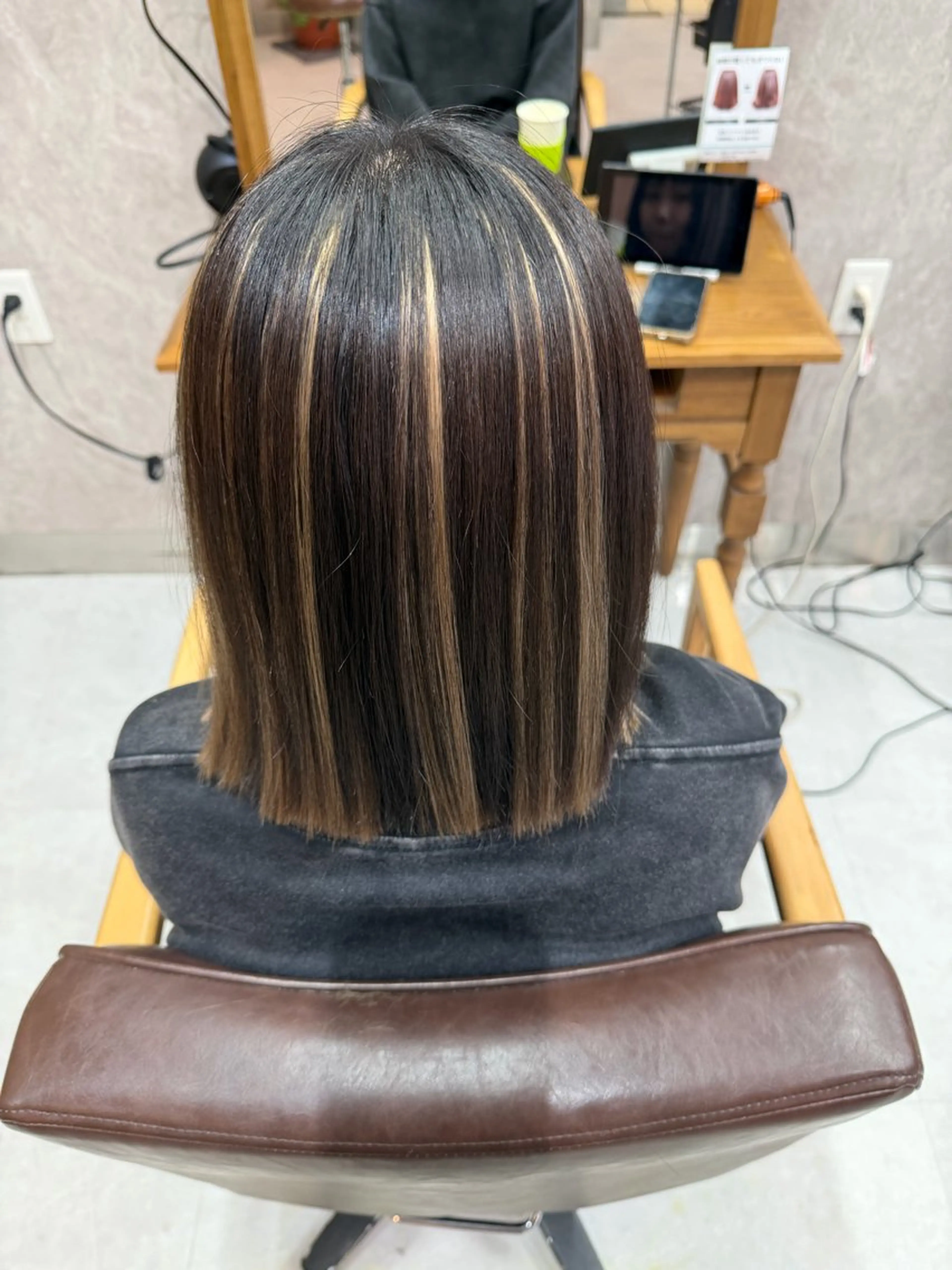 ミディアム エクステ ハイライト エクステ Colore（コローレ）所属・顔タイプ/ダブルカラ ー/りりかのその他イメージ