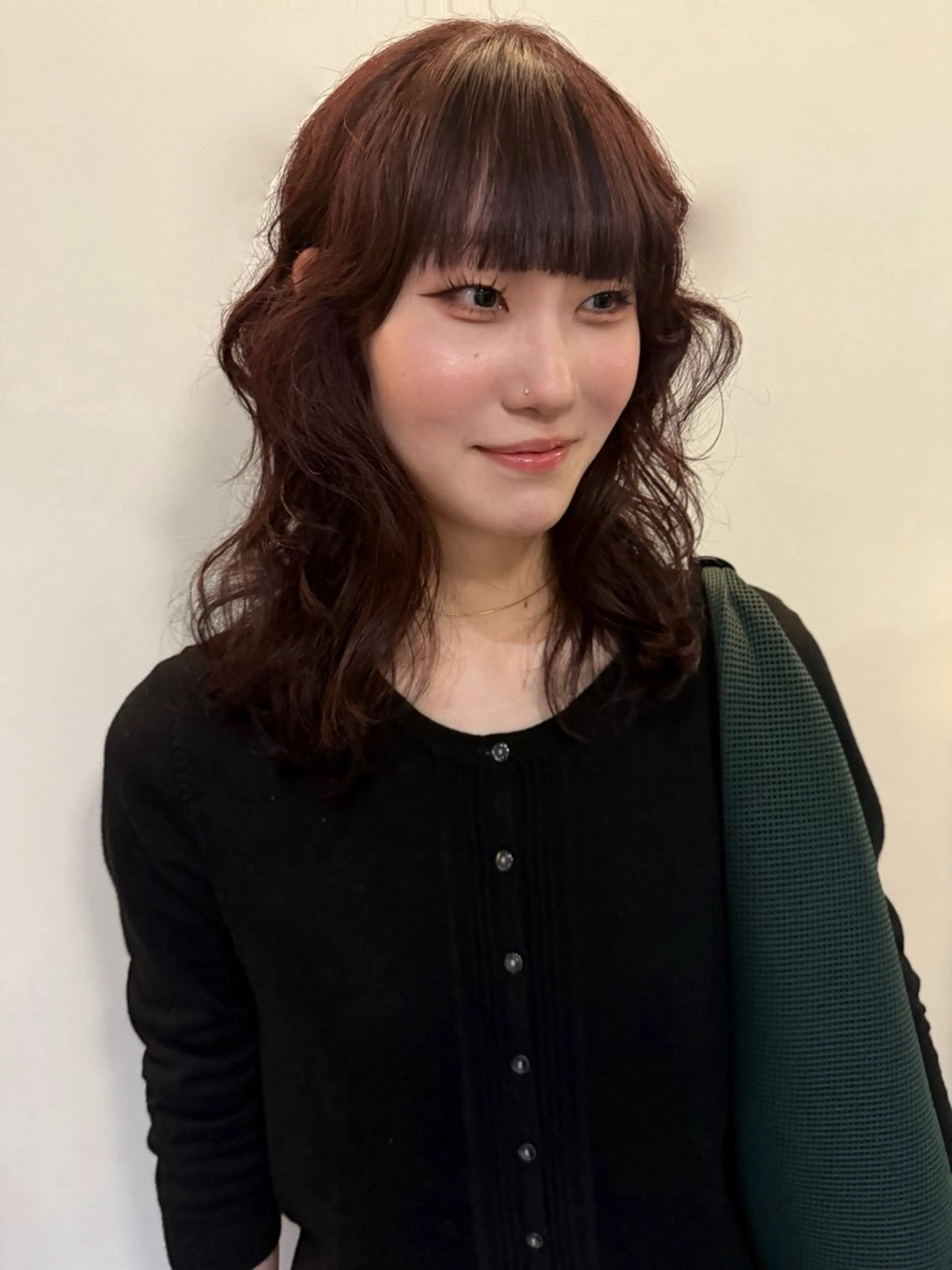 ミディアム ミディアムパーマ くせ毛 カット ヘアカラー レイヤーカット\ウル フ　chinatsuのヘアスタイル