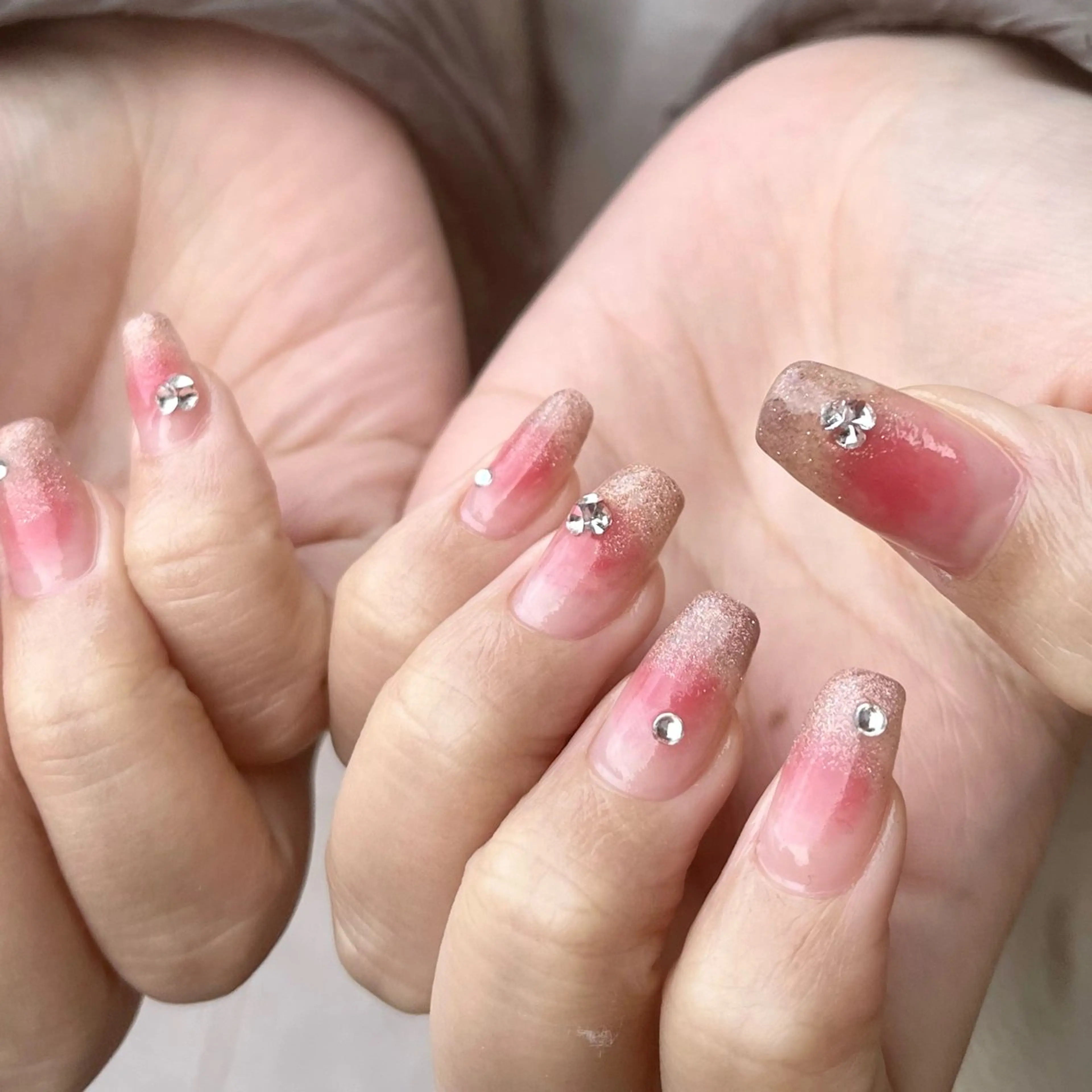 ネイル チークネイル グラデーション マグネットネイル 春ネイル kupu所属・ネイルサロン kupuのネイルデザイン