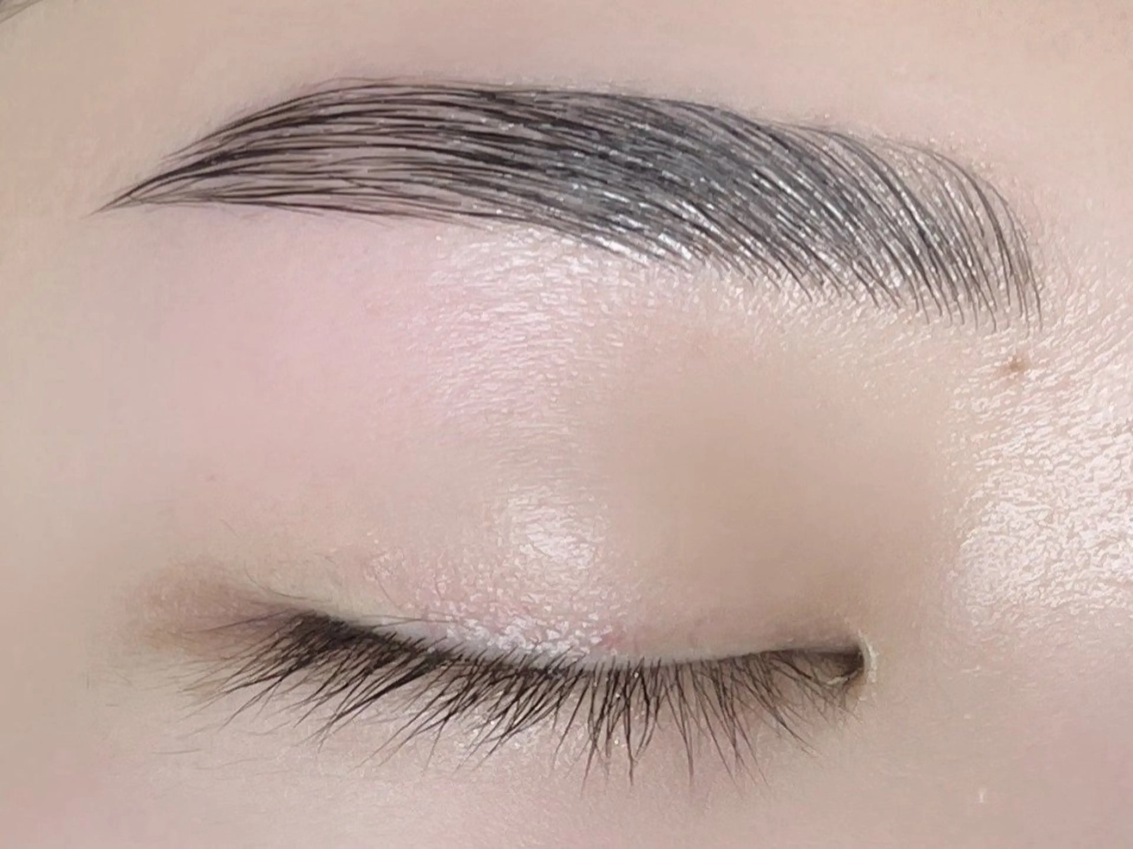 アイブロウ nowe lavista(ノーヴ ラビスタ)所属・渡邊 月渚のマツエク・マツパデザイン