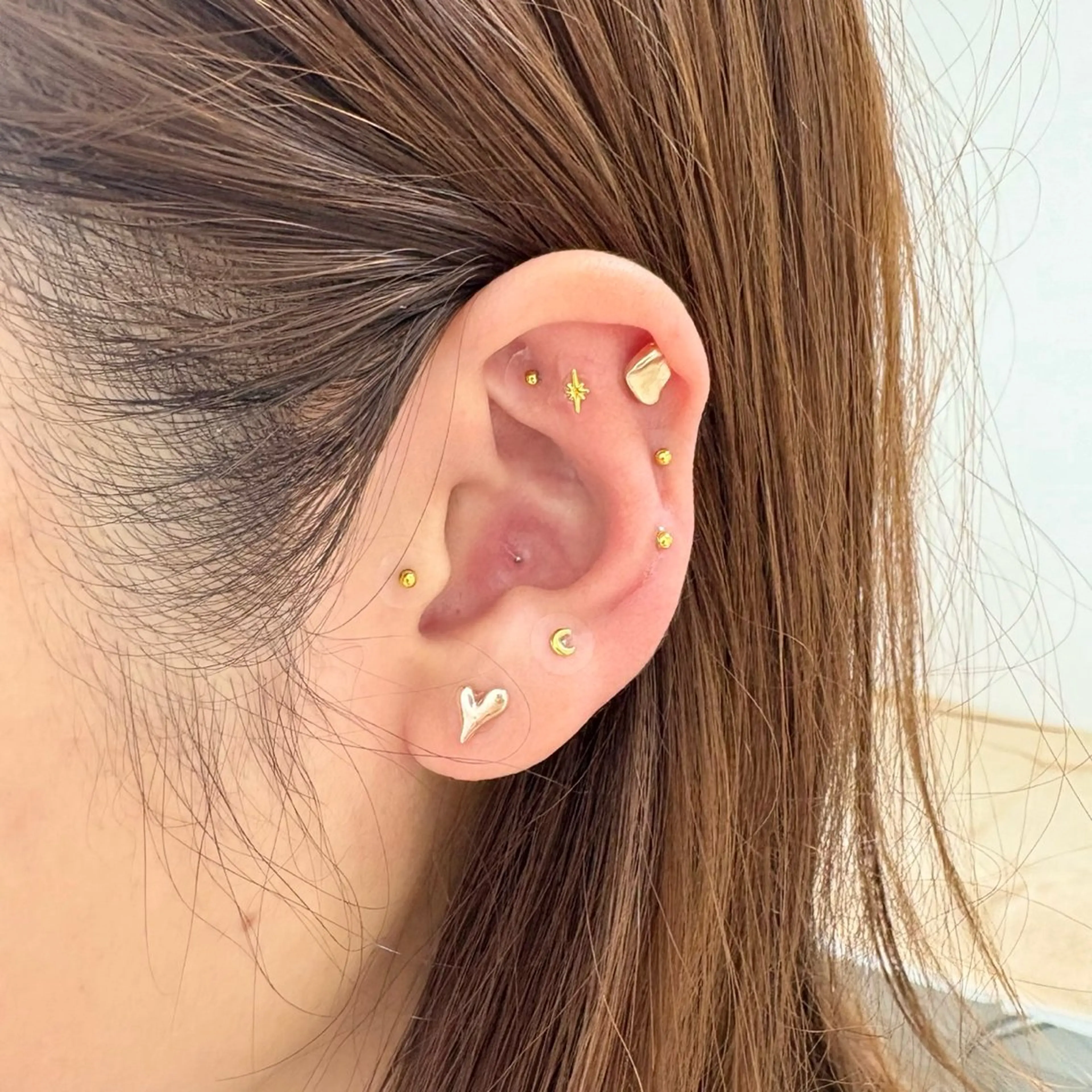 White/マツエク /まつパ/耳つぼのマツエク・マツパデザイン