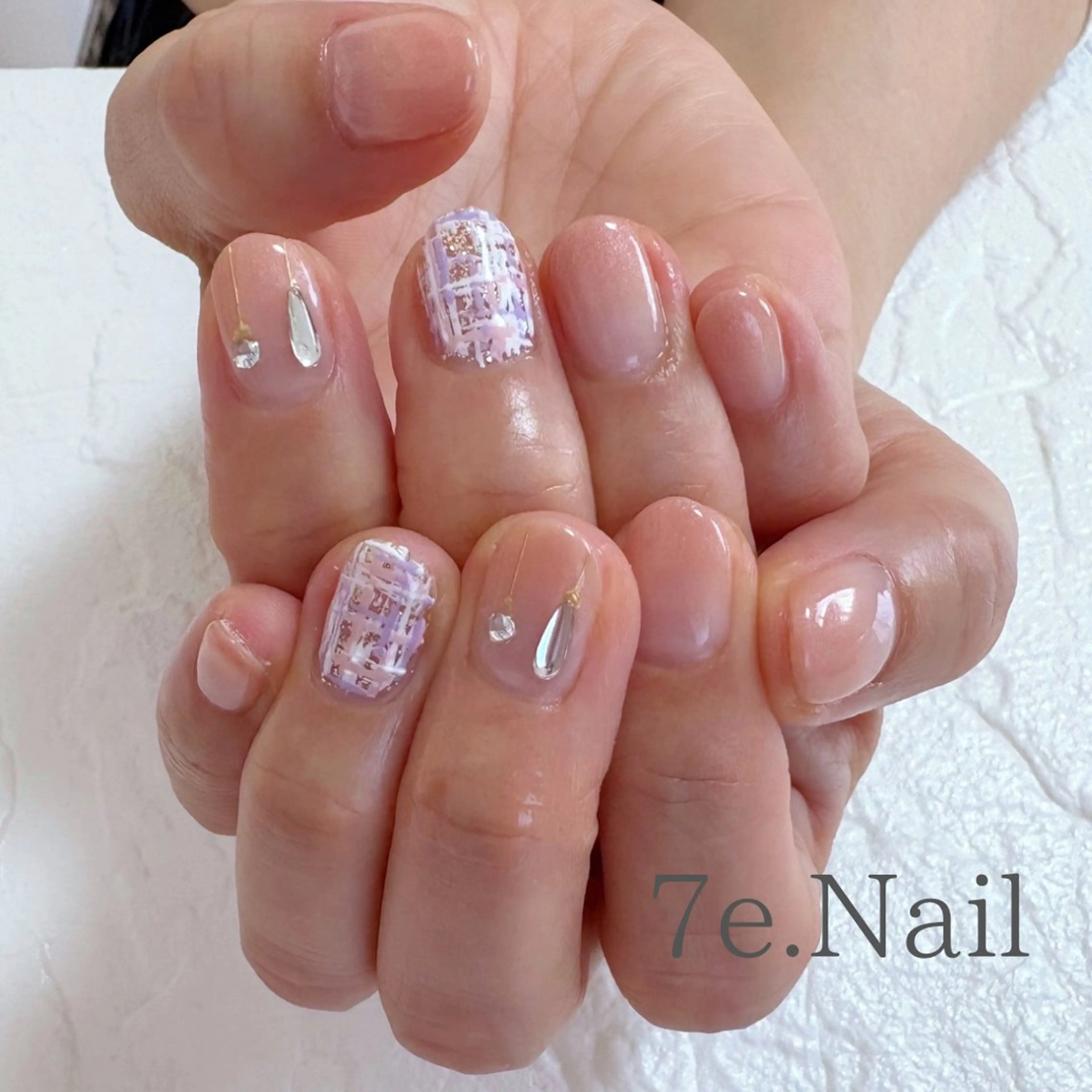 ネイル 7e. Nailのネイルデザイン