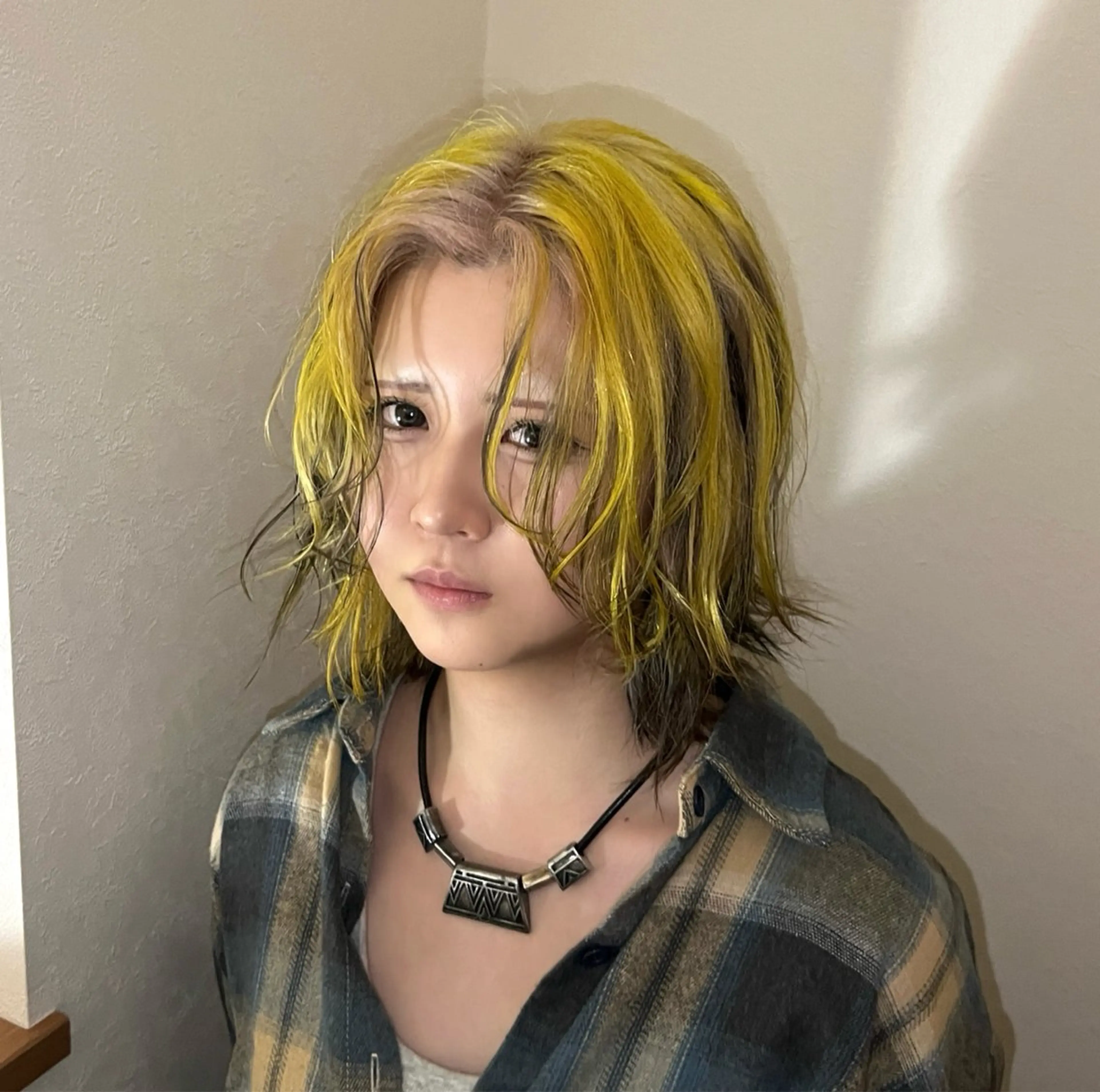 セミロング カラー デザインカラー 松島 司のヘアスタイル