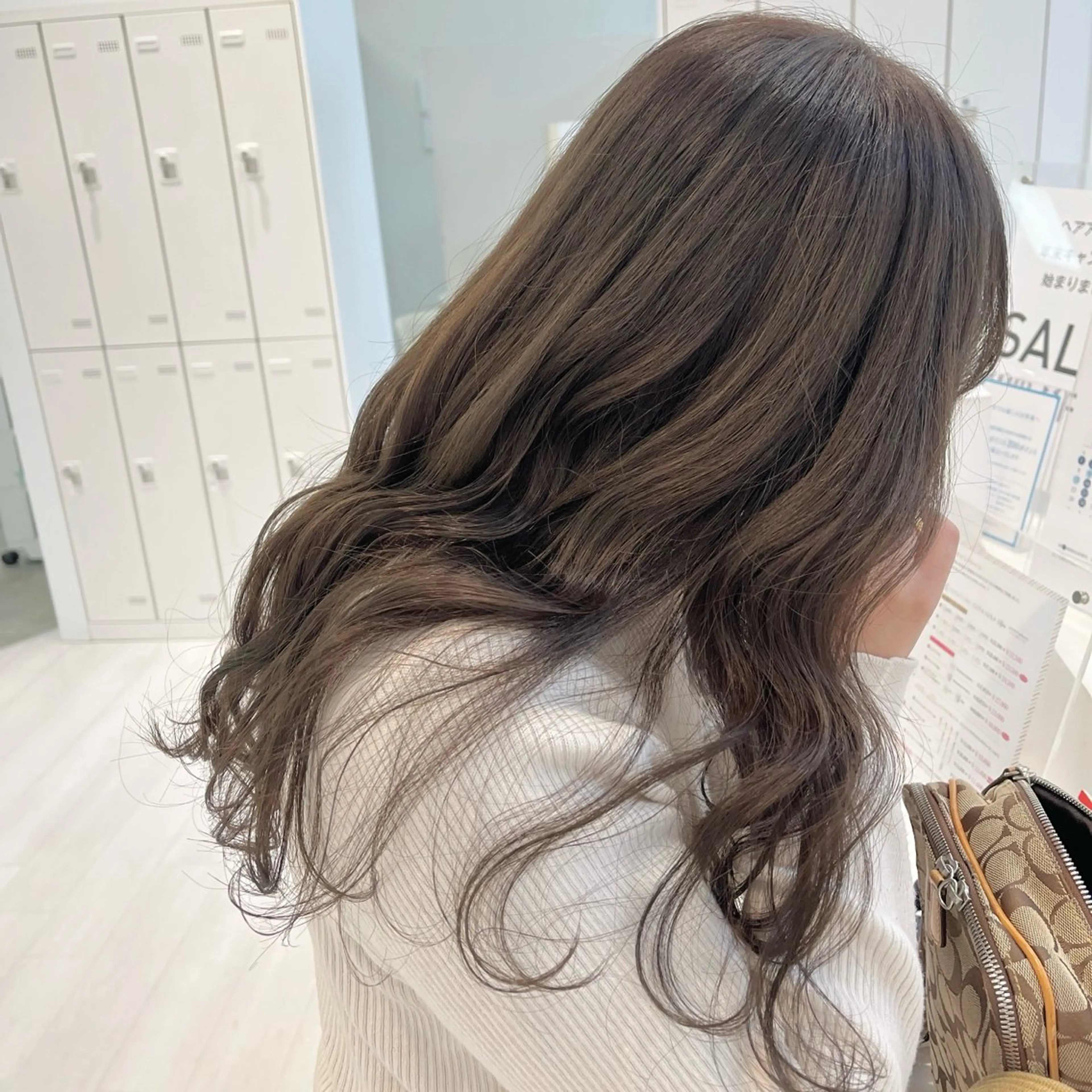 ロング カラー GOODDAY ヘアサロンのヘアスタイル