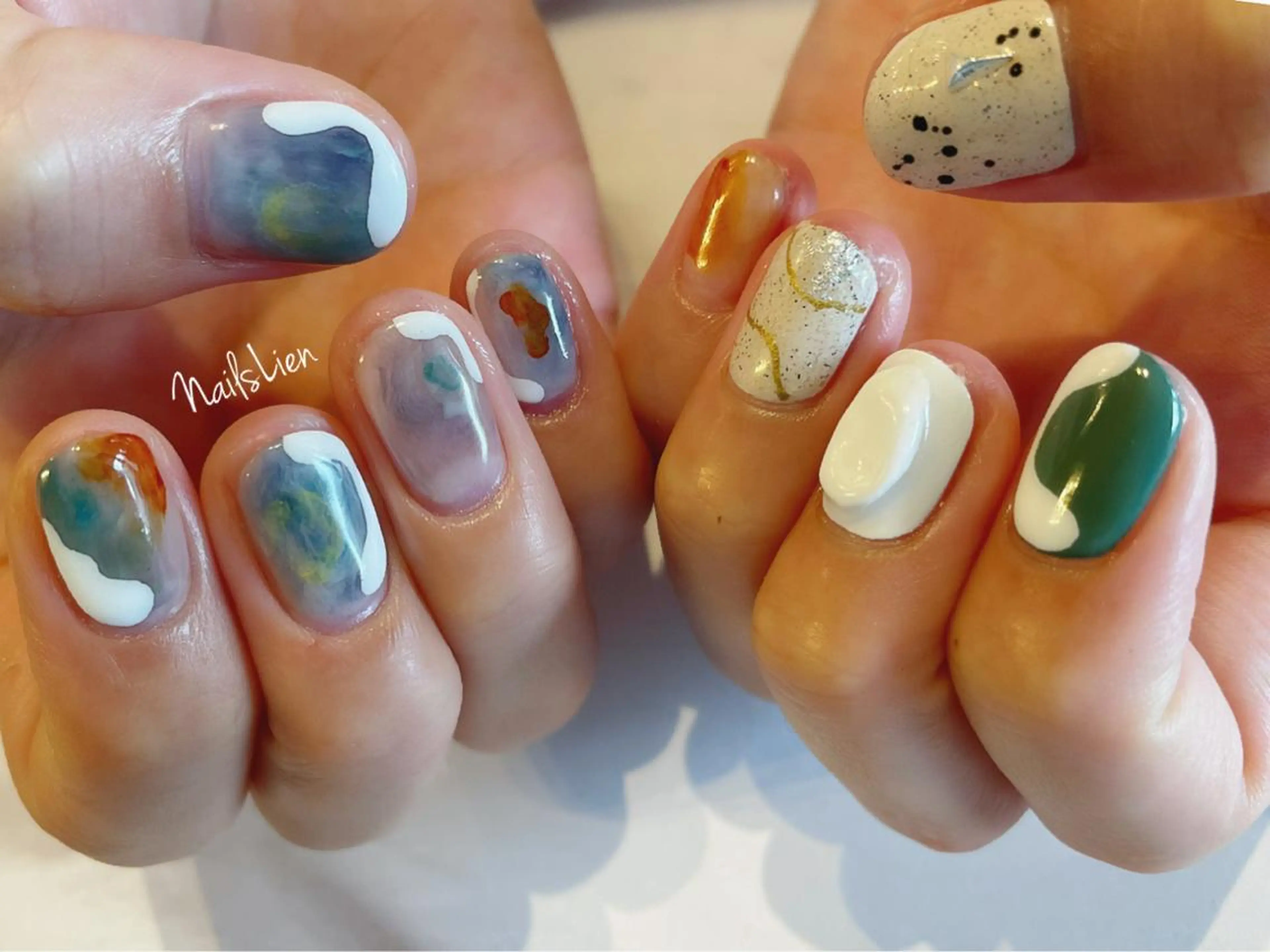 ネイル アニマル柄 フラワーネイル フレンチネイル ジェルネイル ガラスフレンチ studio e n / RiNのネイルデザイン