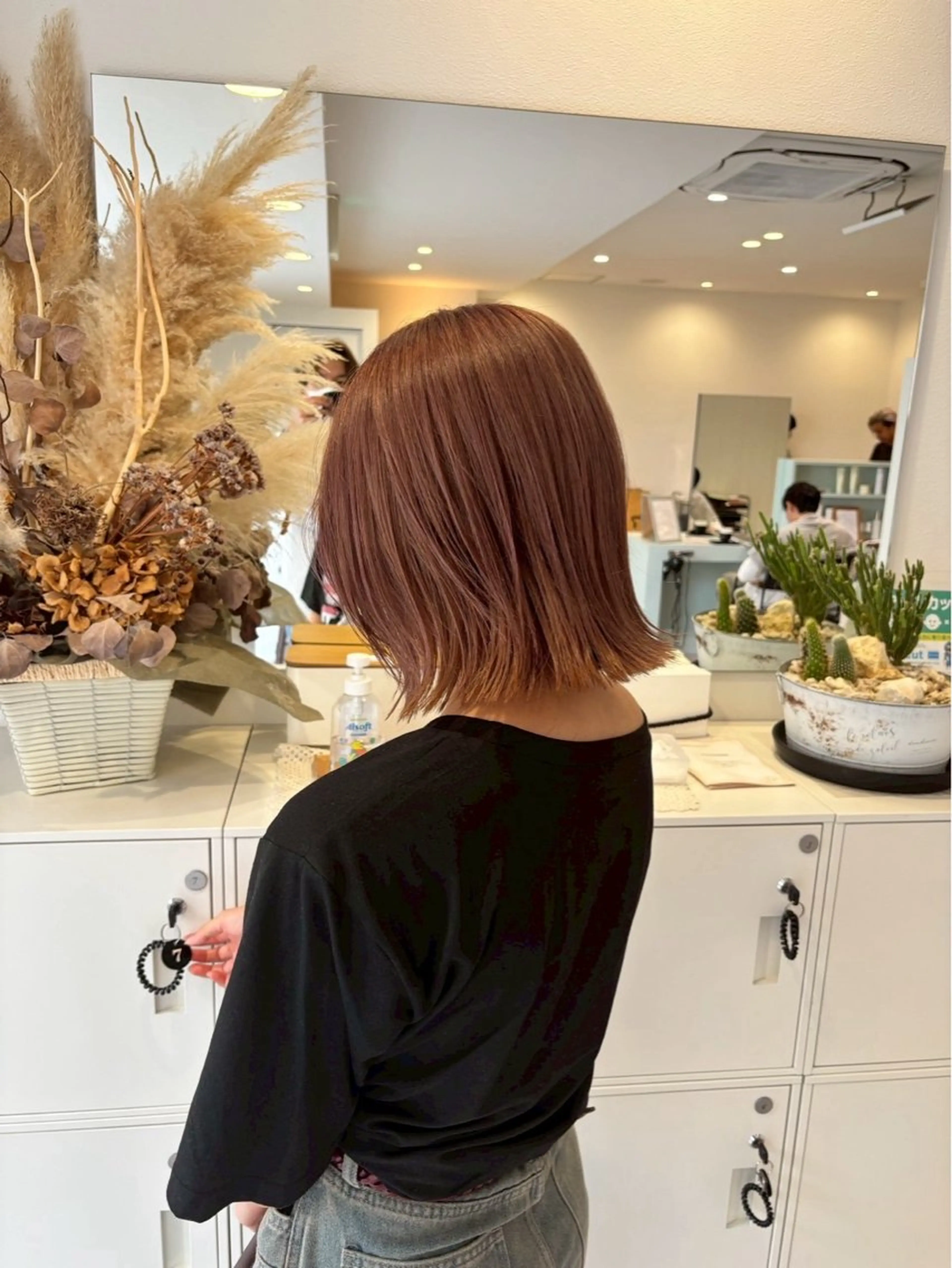 ミディアム 新井 美優のヘアスタイル