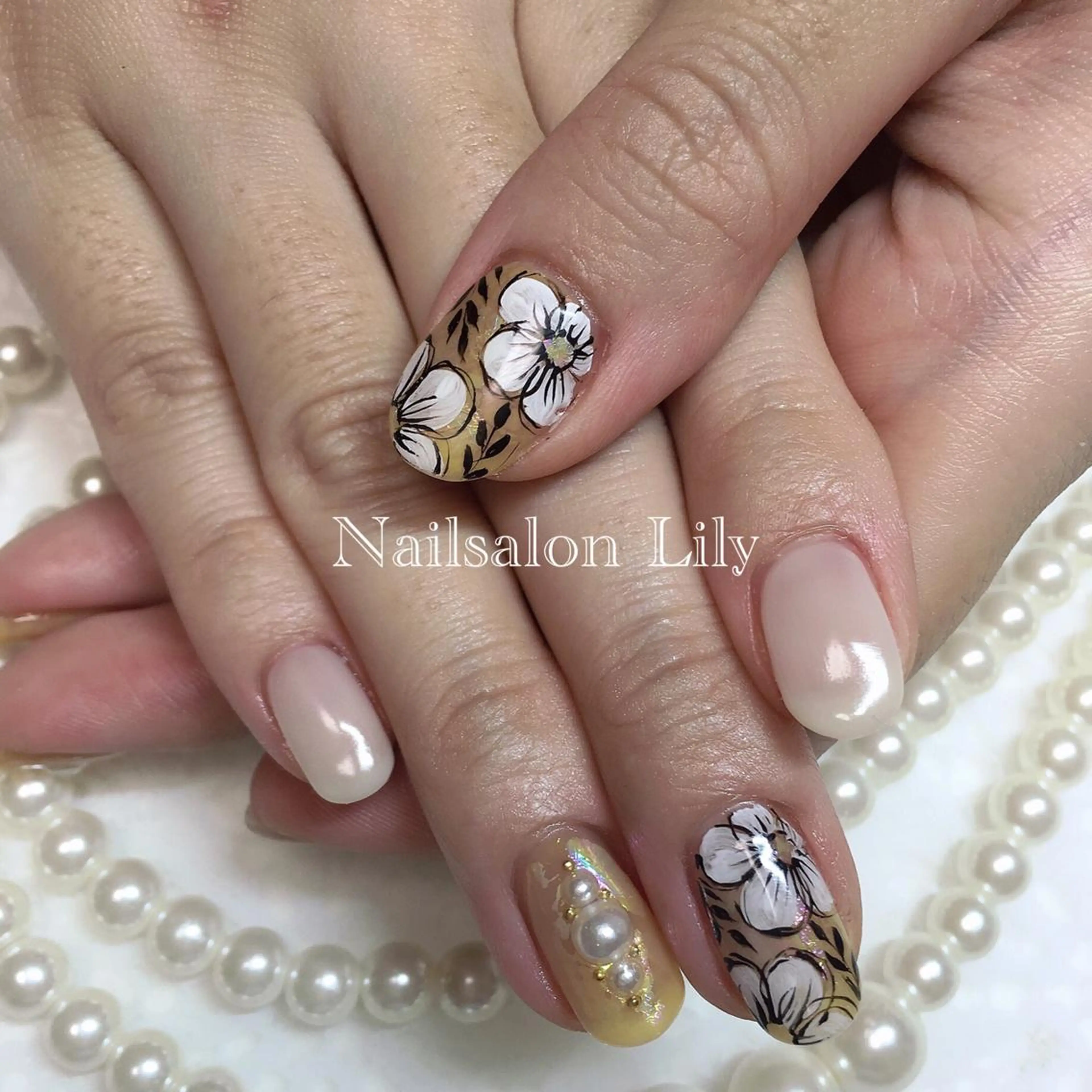 ネイル Nailsalon Lilyのネイルデザイン