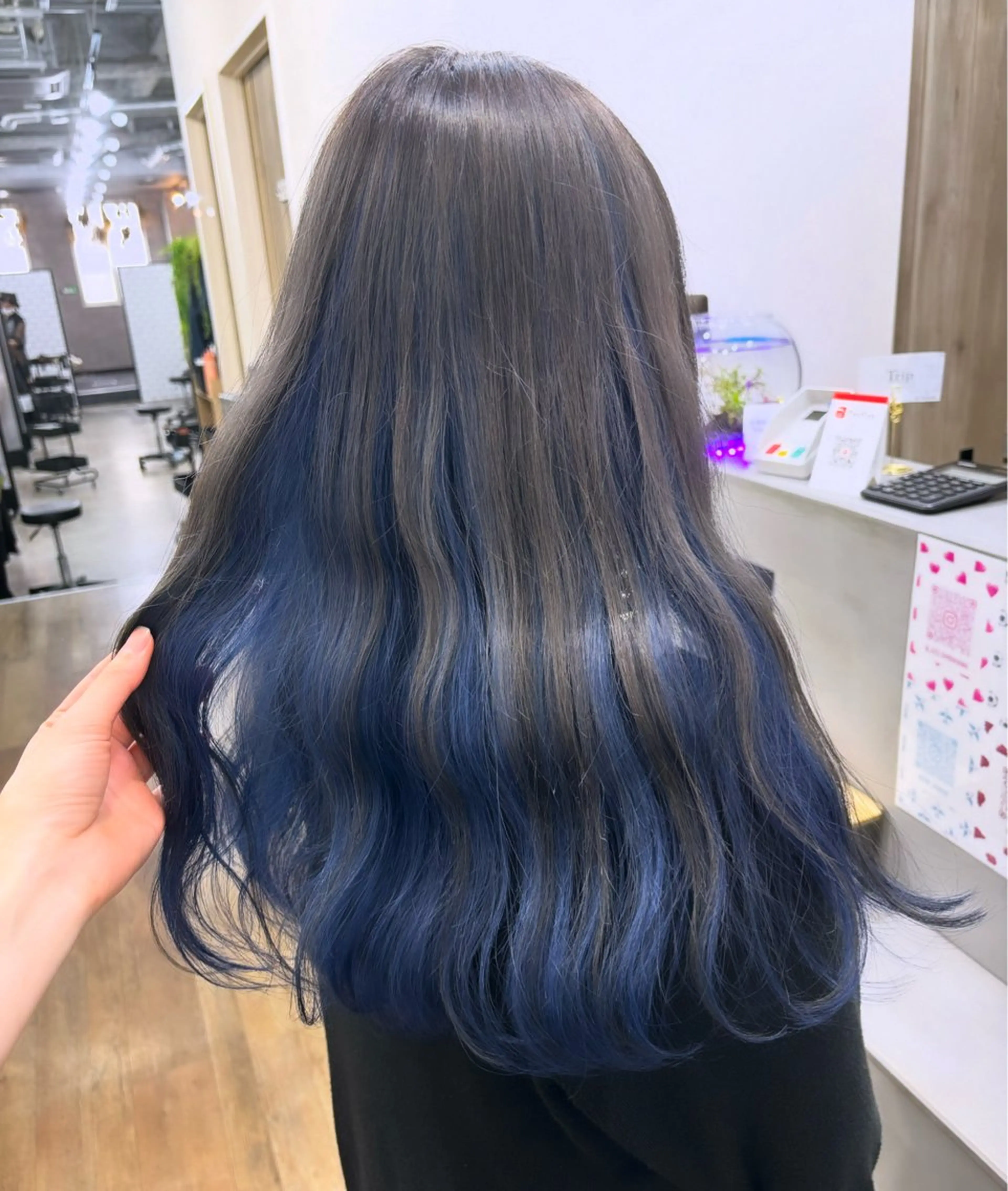 ロング カラー ヘアアレンジ ブリーチ ヘアカラー LOVETH  大名所属・Trip大名 AZUのヘアスタイル