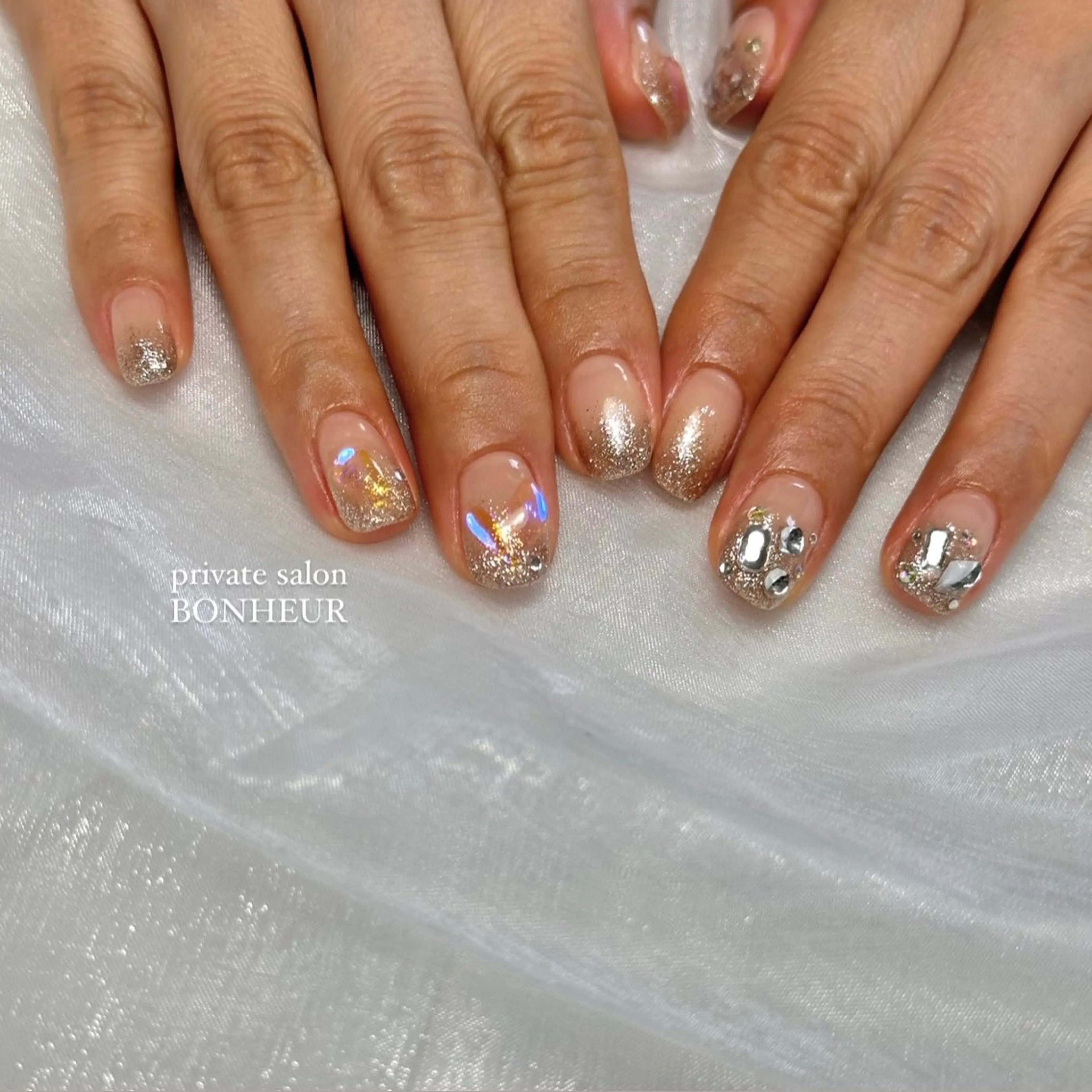 ネイル ハンドネイル BONHEUR Annaのネイルデザイン