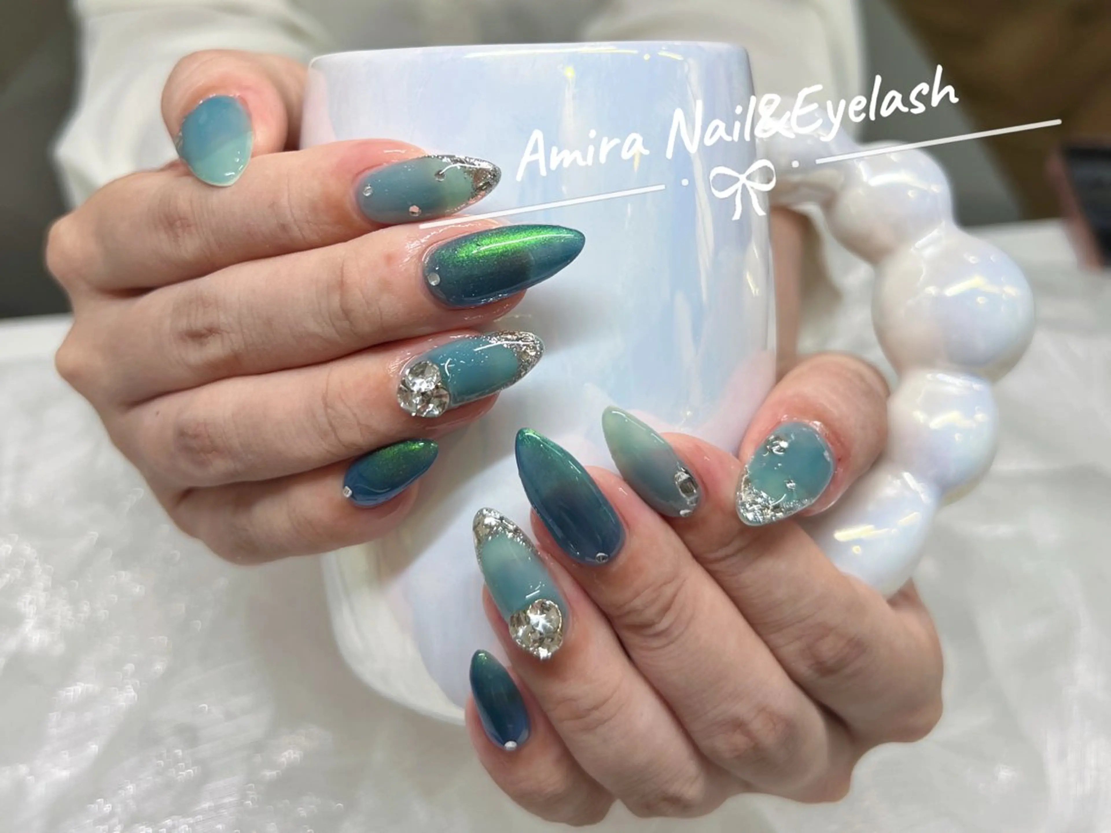 ネイル Amira アイラッシュのマツエク・マツパデザイン