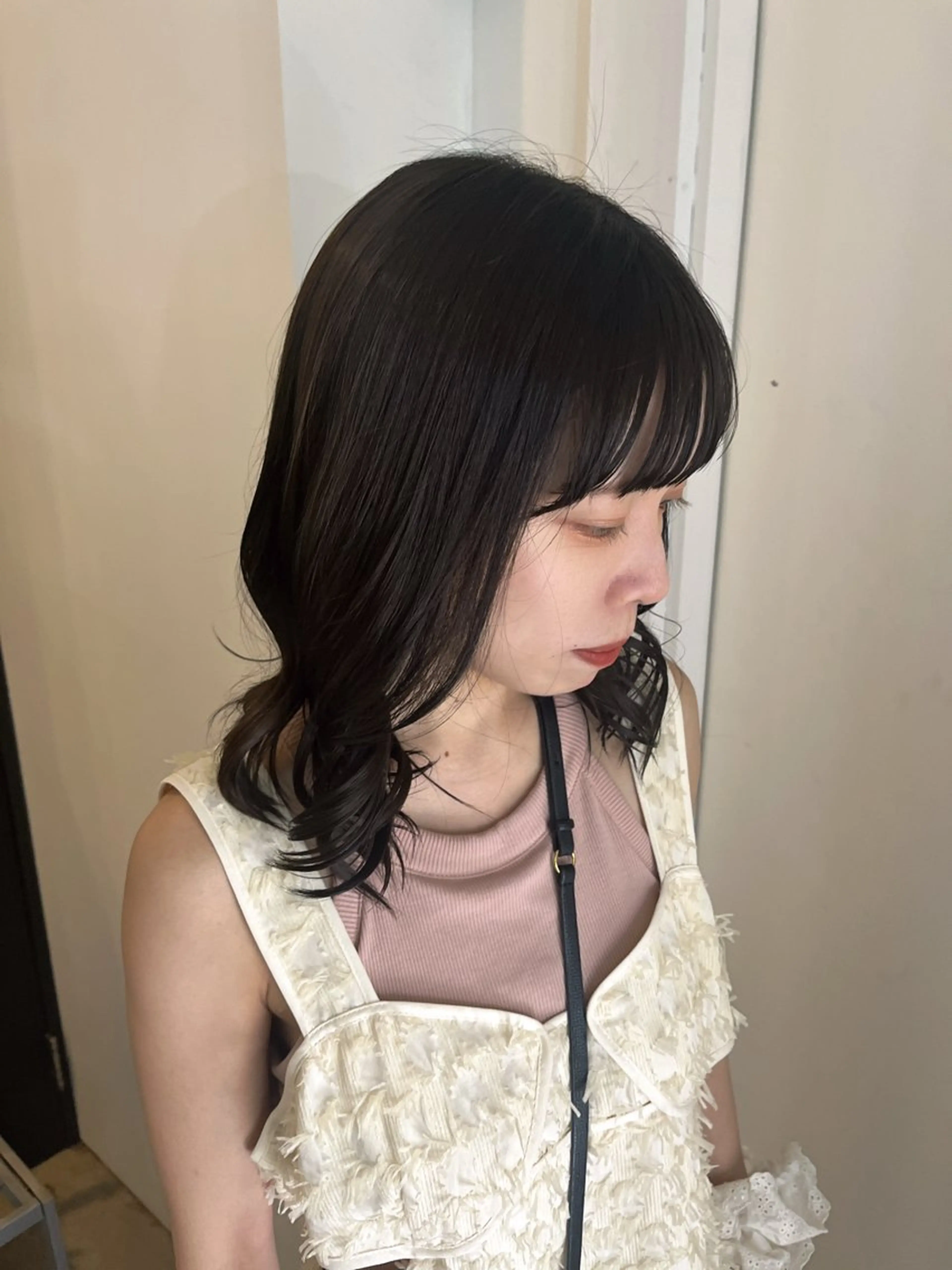 カラー シモカワ メイのヘアスタイル