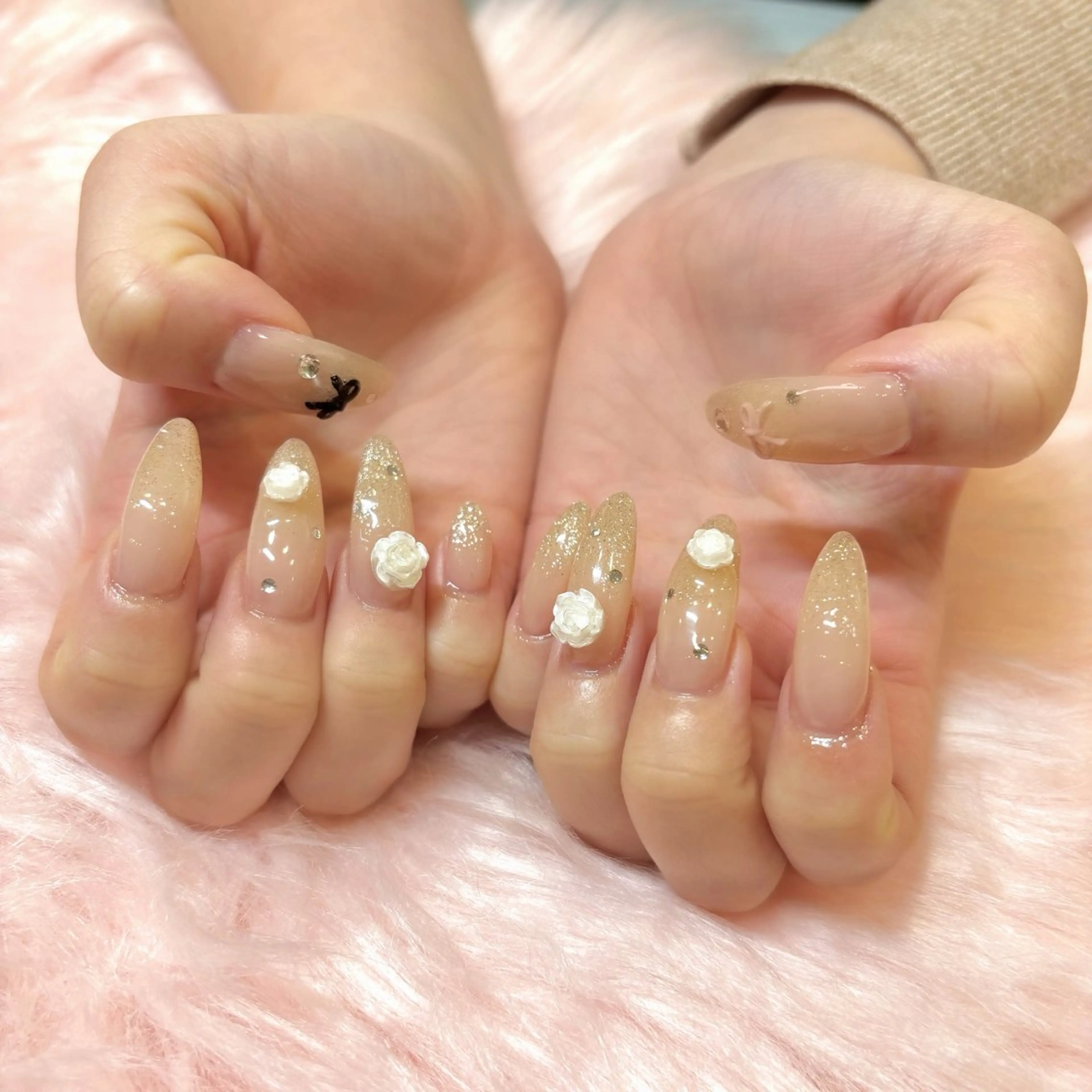 ネイル ハンドネイル emu haruのネイルデザイン