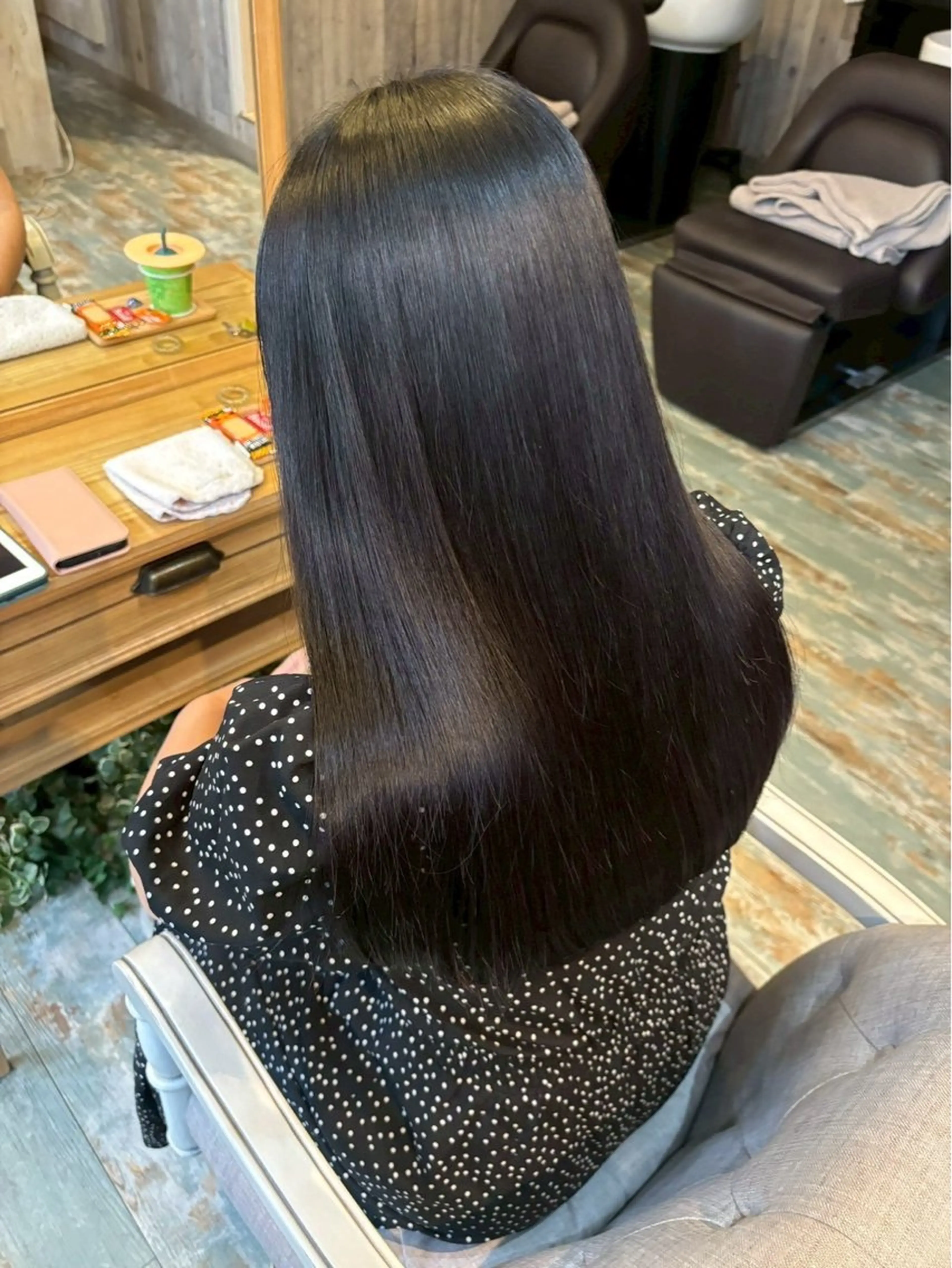 カラー 鈴木 凜のヘアスタイル