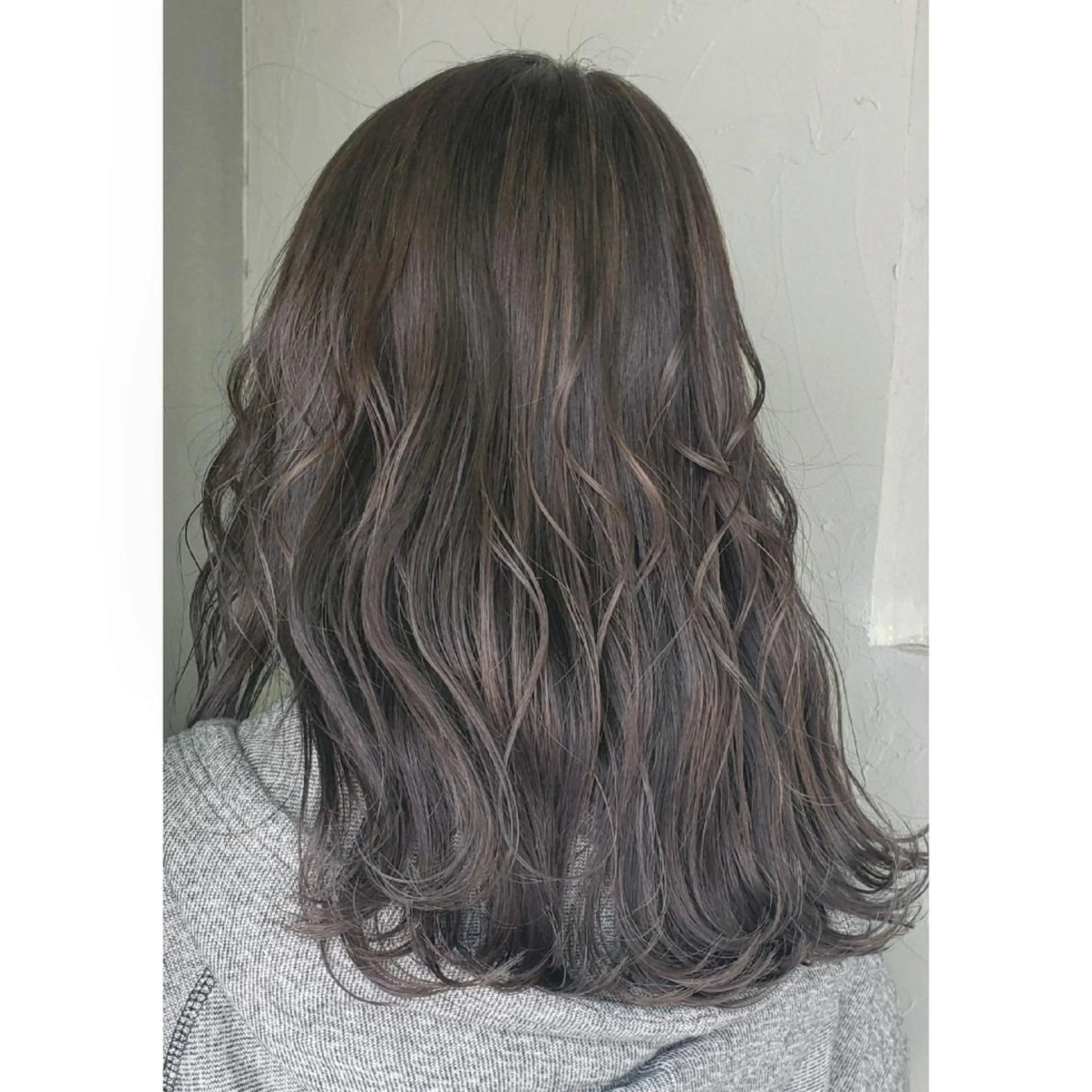 ミディアム カラー ヘアアレンジ ハイライトカラー ハイライト 髪質改善サロン🍃 AIRI のヘアスタイル