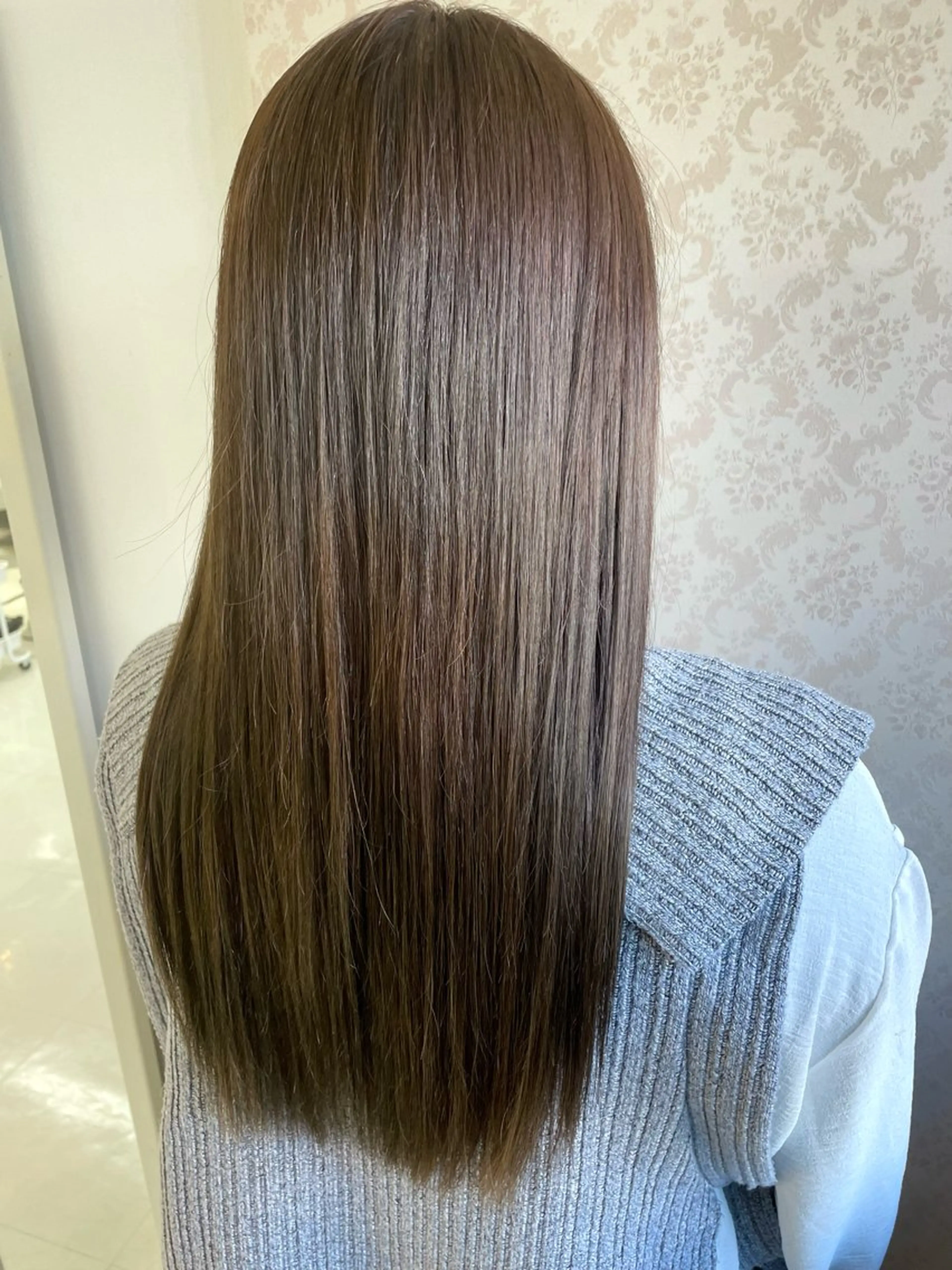 ロング ヒヨシ ルナのヘアスタイル