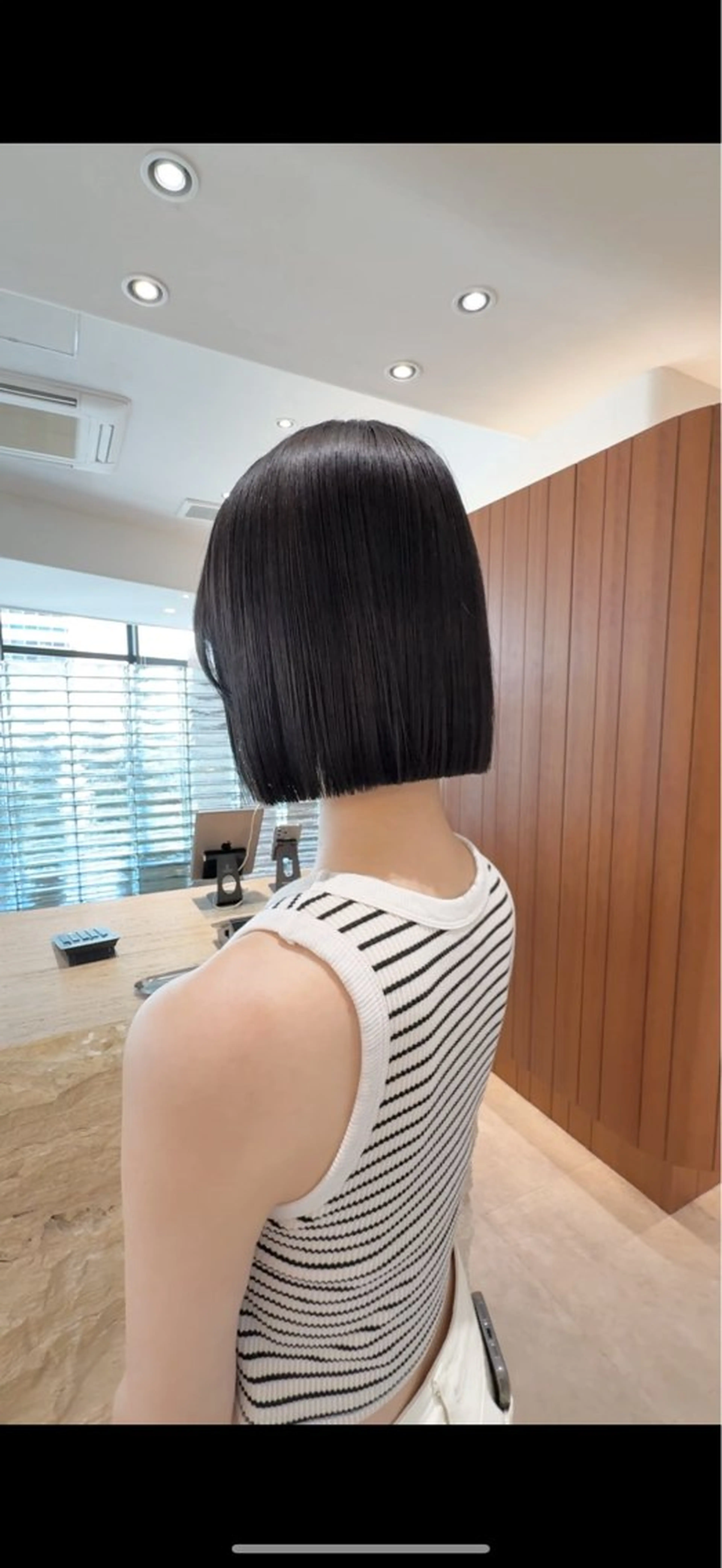 ミディアム カラー 切りっぱなしボブ ショートボブ ボブ くびれヘア 韓国風ヘア カット ヘアカラー トリートメント 渋谷ボブ/レイヤー ボブ田中航平のヘアスタイル