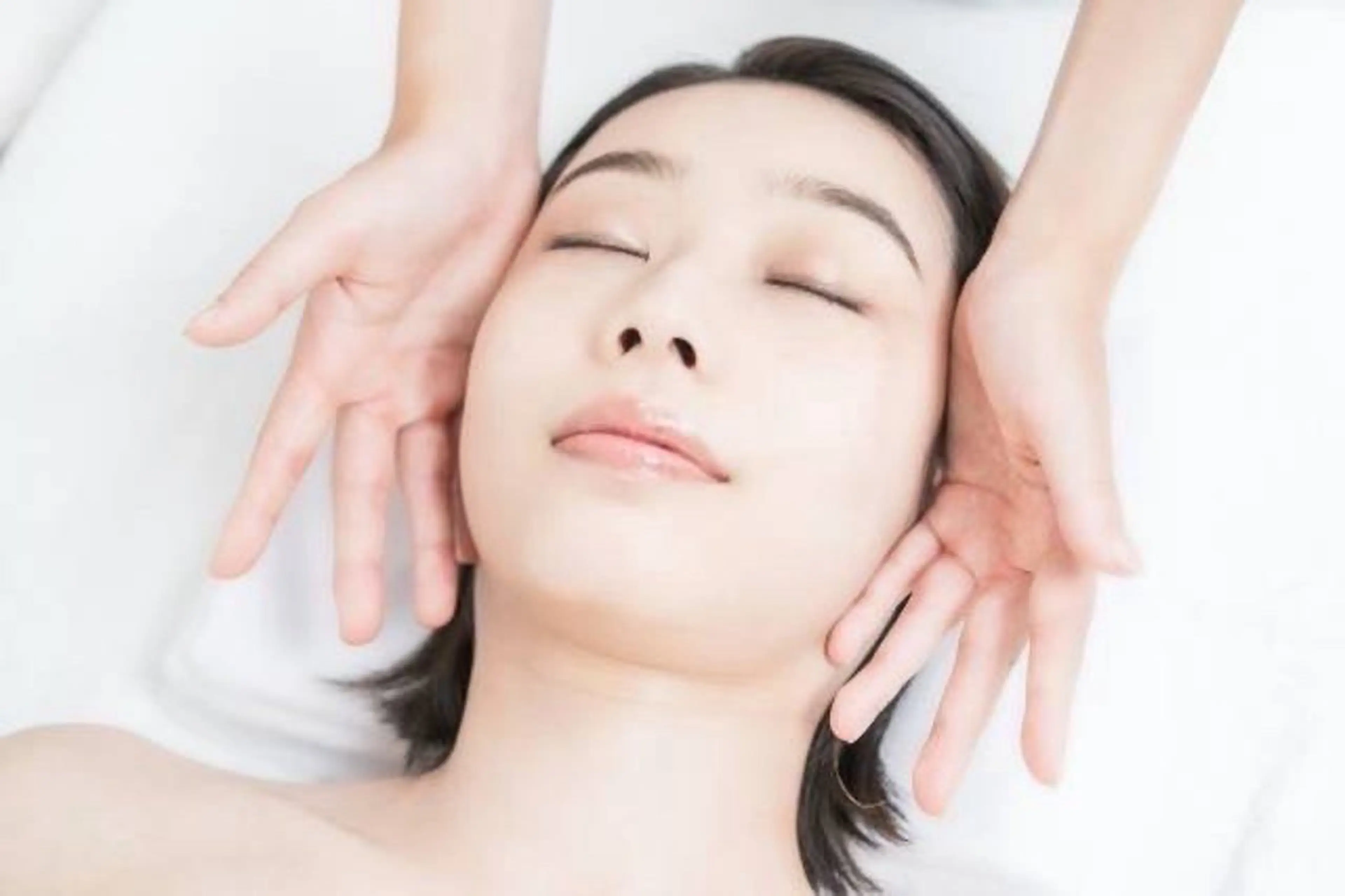 話題の微細針エステ🌟韓国女優のようなツヤ感アップ＆透明感溢れる美肌コースの写真