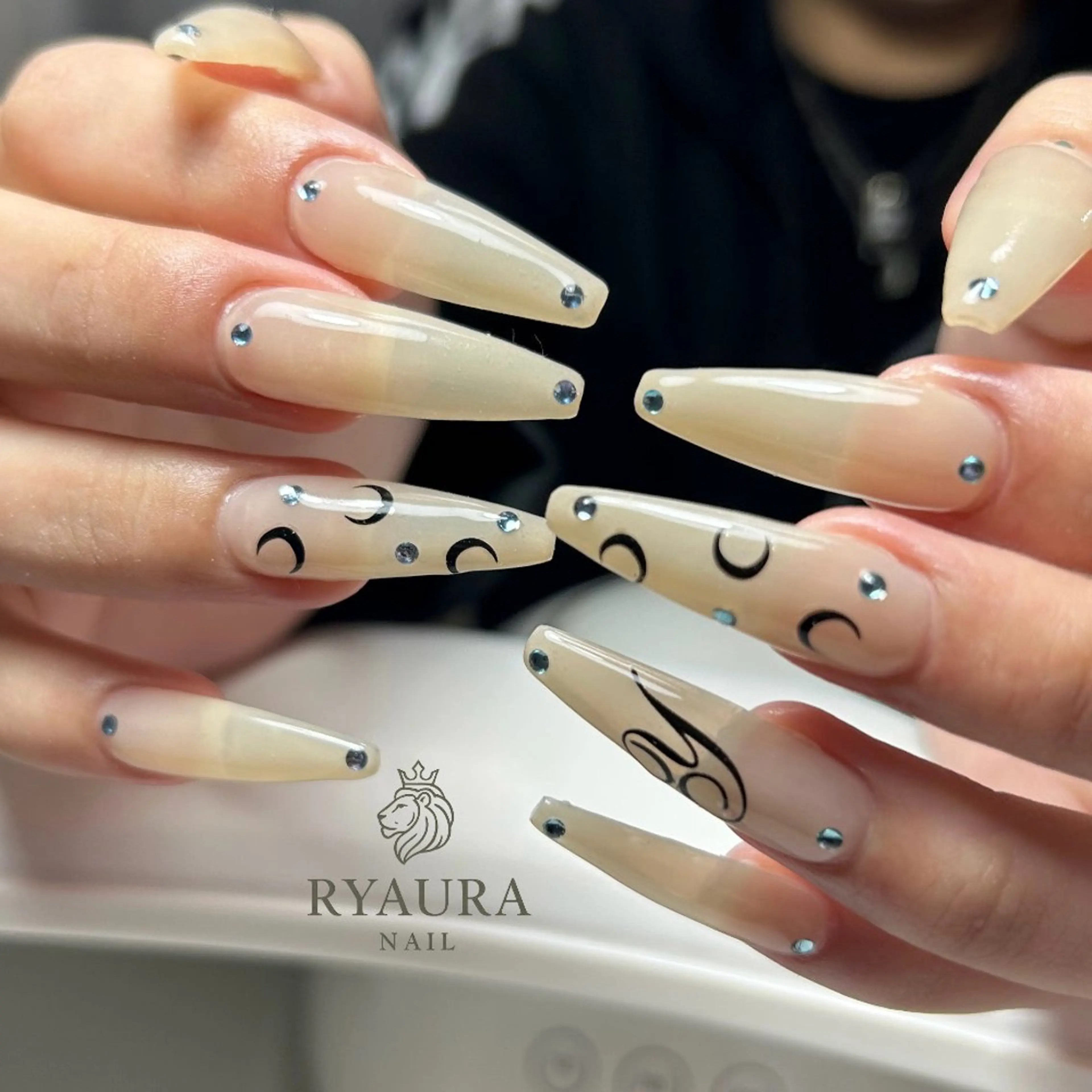 ネイル ハンドネイル RYAURA NAIL所属・RYAURA NAILのネイルデザイン