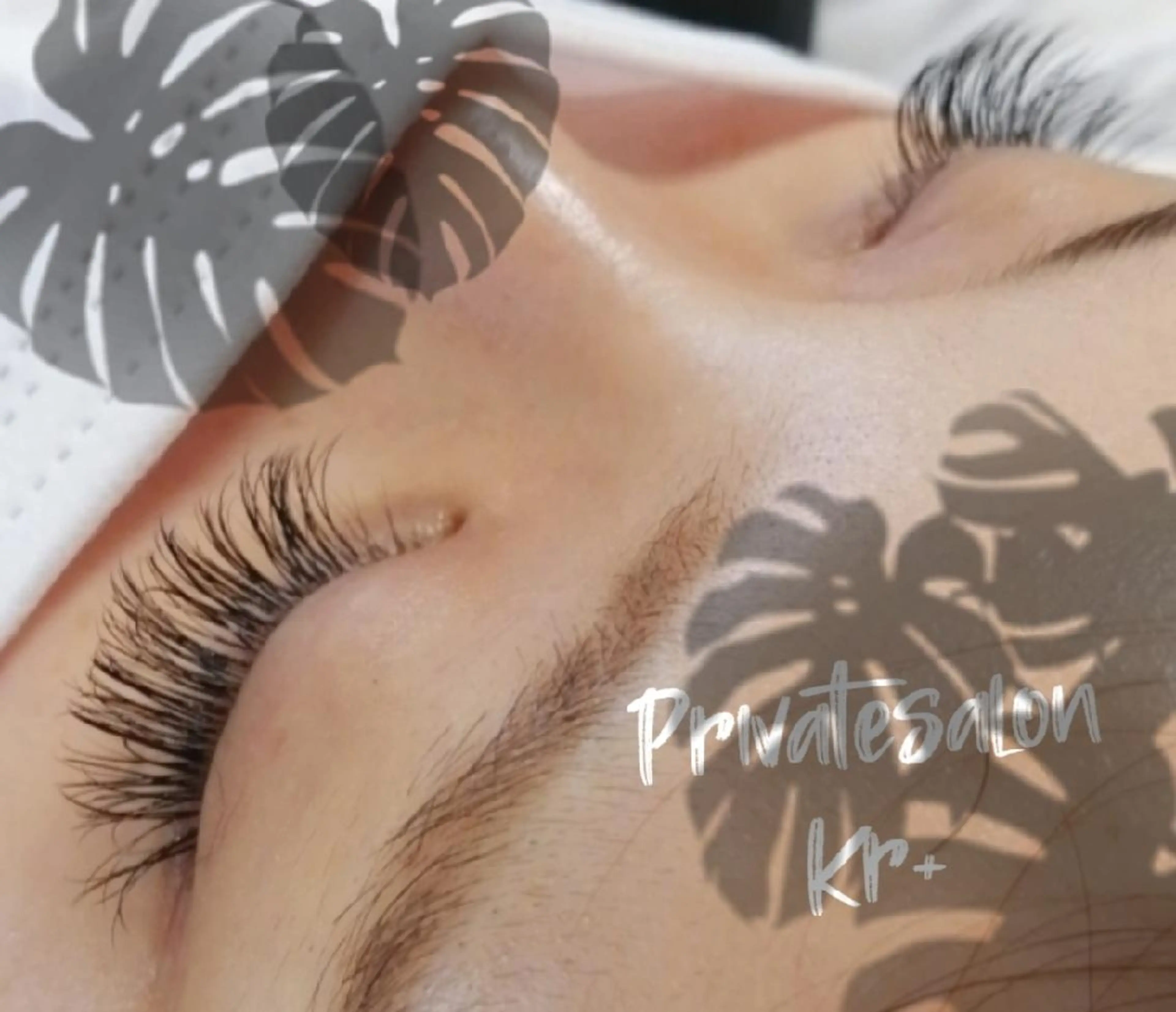 モニター価格　ボリュームラッシュ　つけ放題の写真