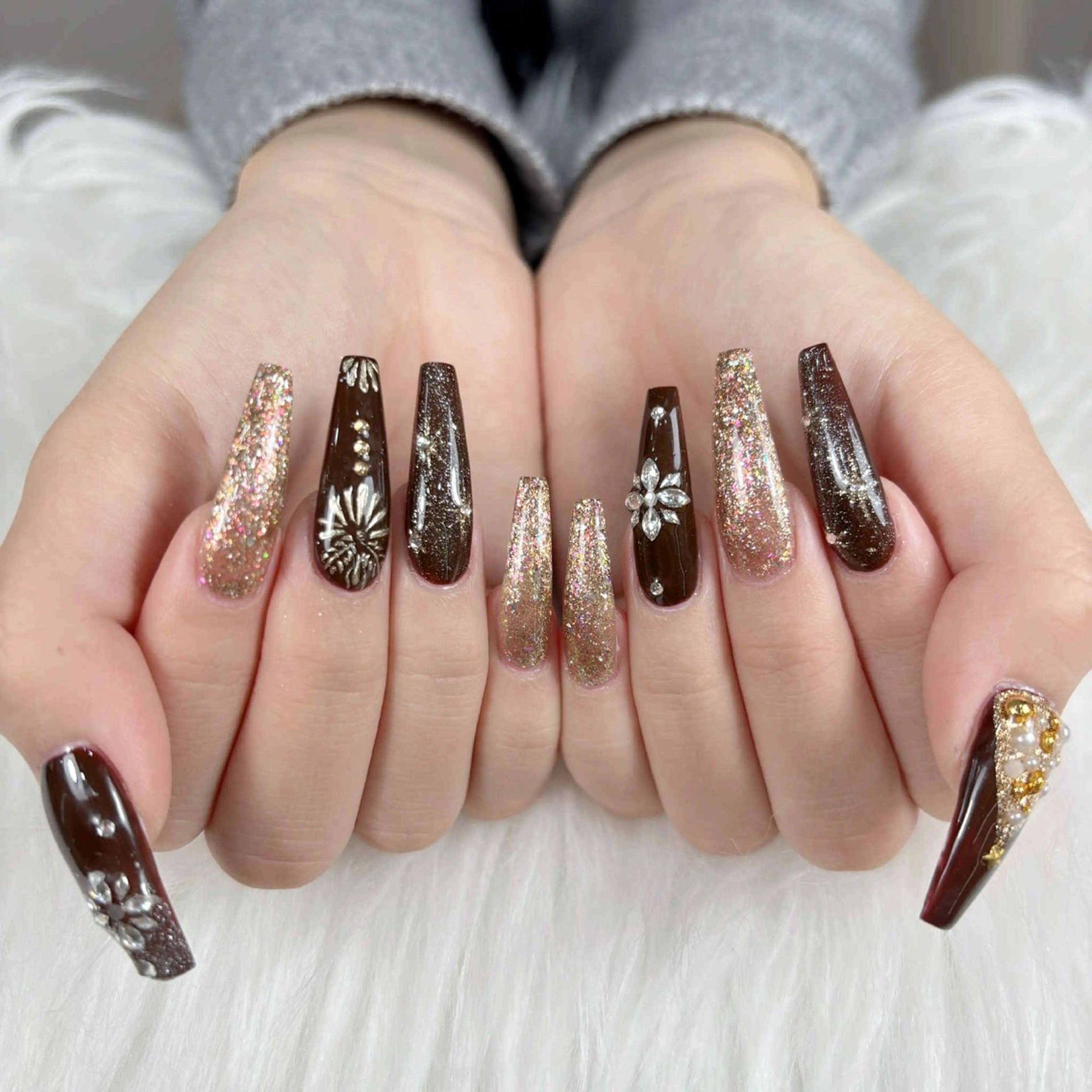 ネイル QUEENSNAIL STUDIOのネイルデザイン