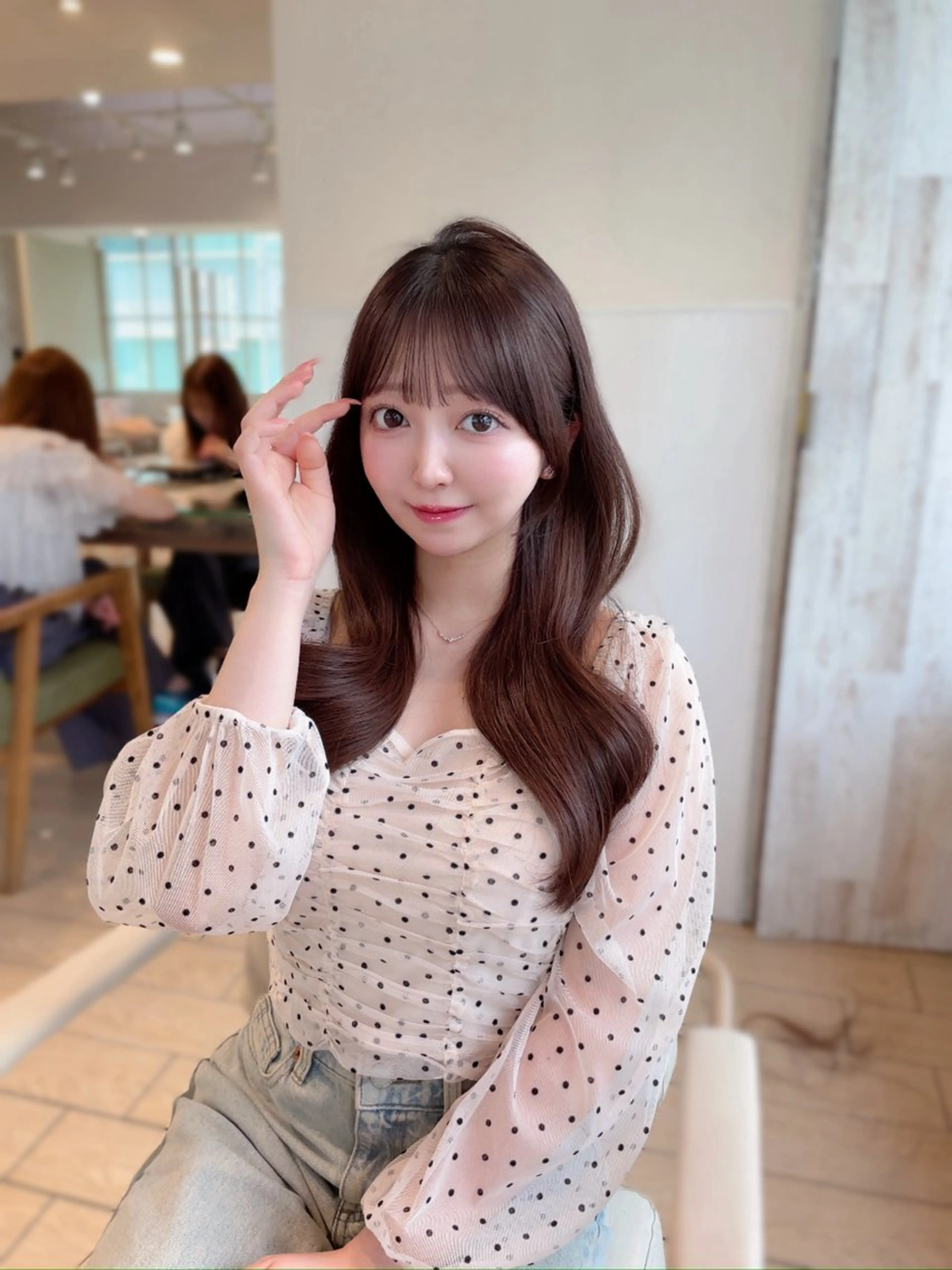 ミディアム アフロートディル表参道店所属・艶髪カラー/レイヤー カット/表参道　寺崎のヘアスタイル