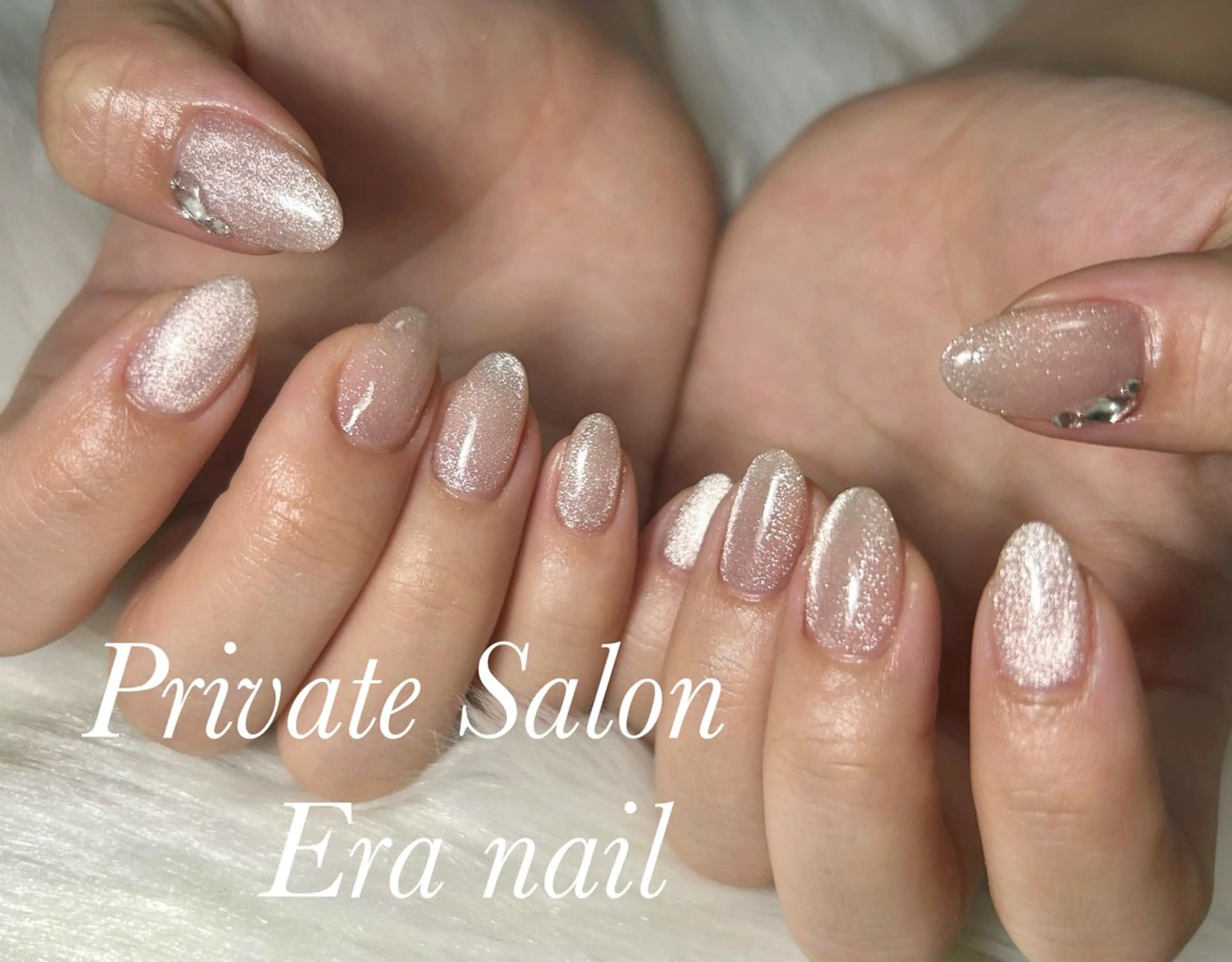 ネイル マグネットネイル マグネットワンカラー ワンカラーネイル ストーンネイル ハンドネイル Era nailのネイルデザイン