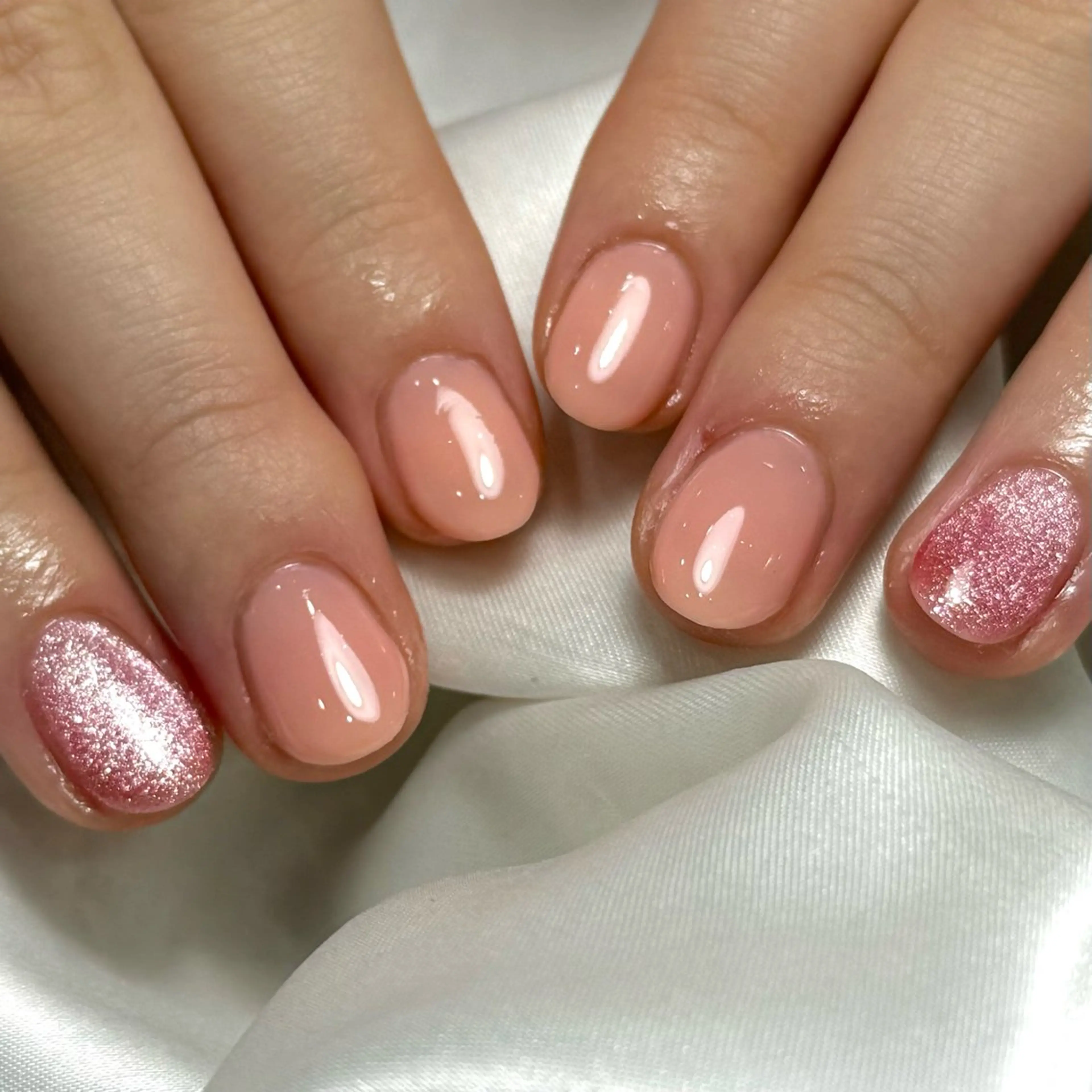 ネイル フラッシュネイル キラキラネイル ピンク 春ネイル Ray nail natsu🎀のネイルデザイン