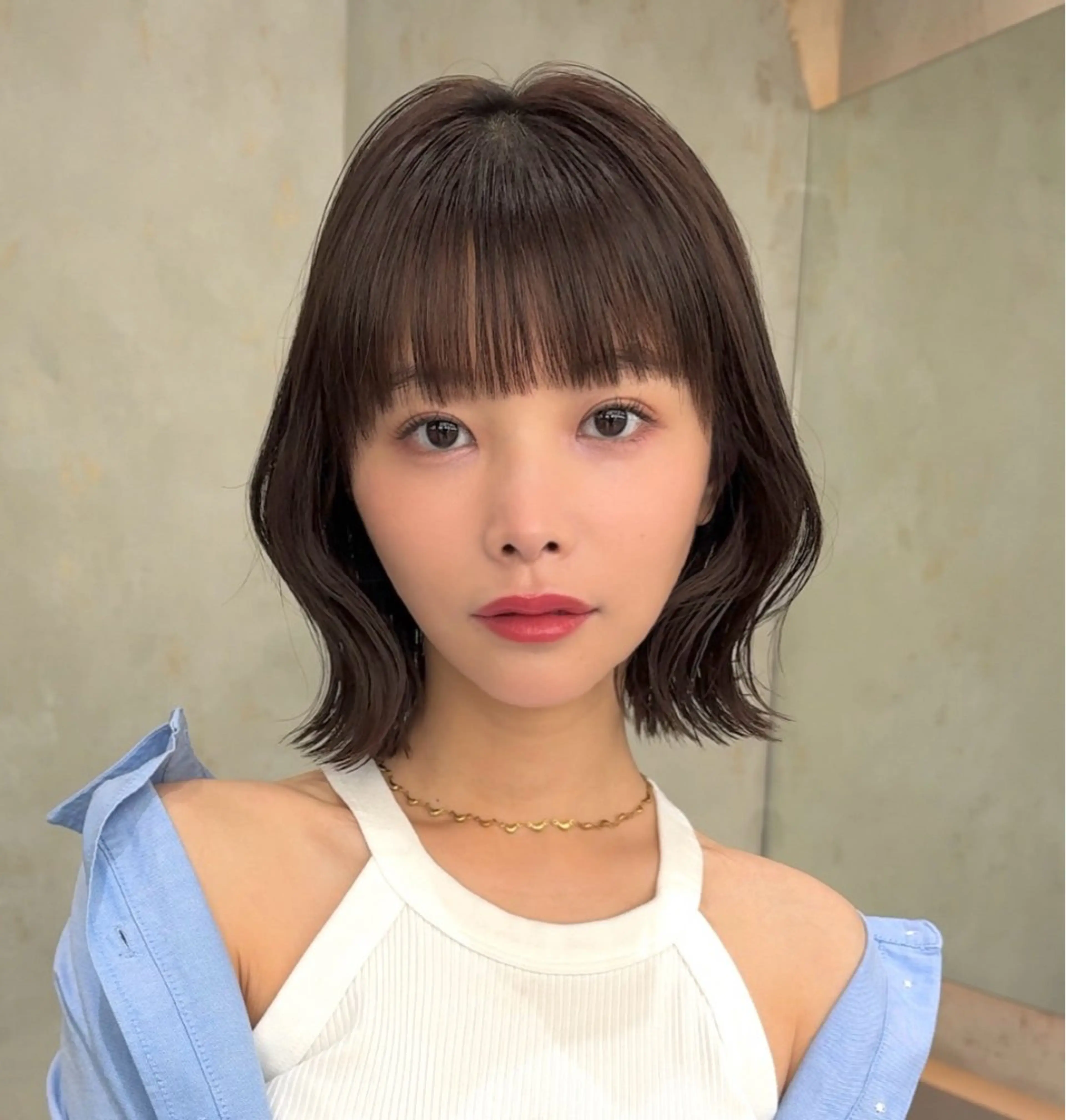 ショート カラー カット ヘアカラー トリートメント 莉乃/縮毛矯正/髪質 改善/艶カラーのヘアスタイル