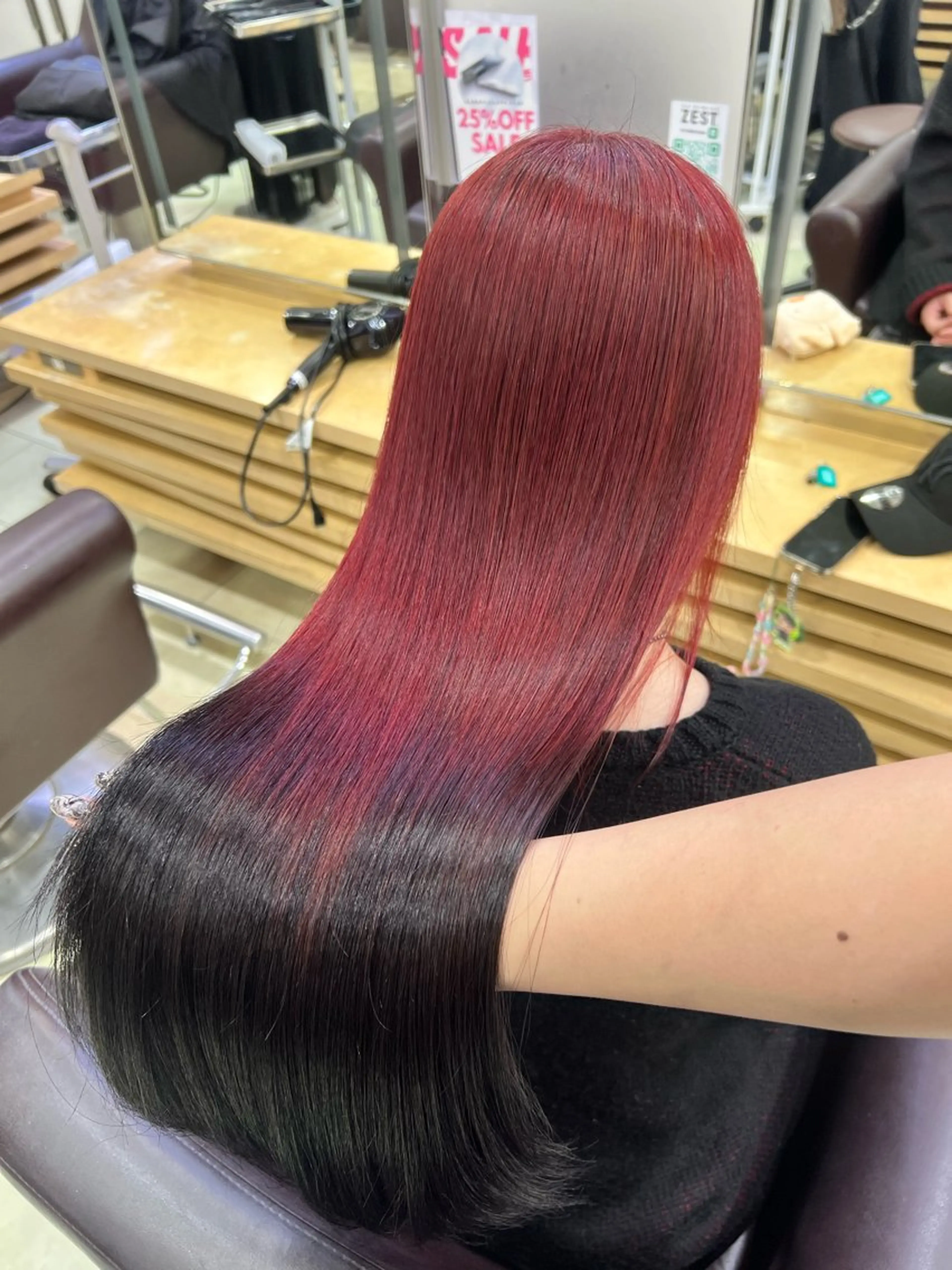 ミディアム 暖色ｶﾗｰ/ﾚｲﾔｰ ｶｯﾄ/Yunaのヘアスタイル