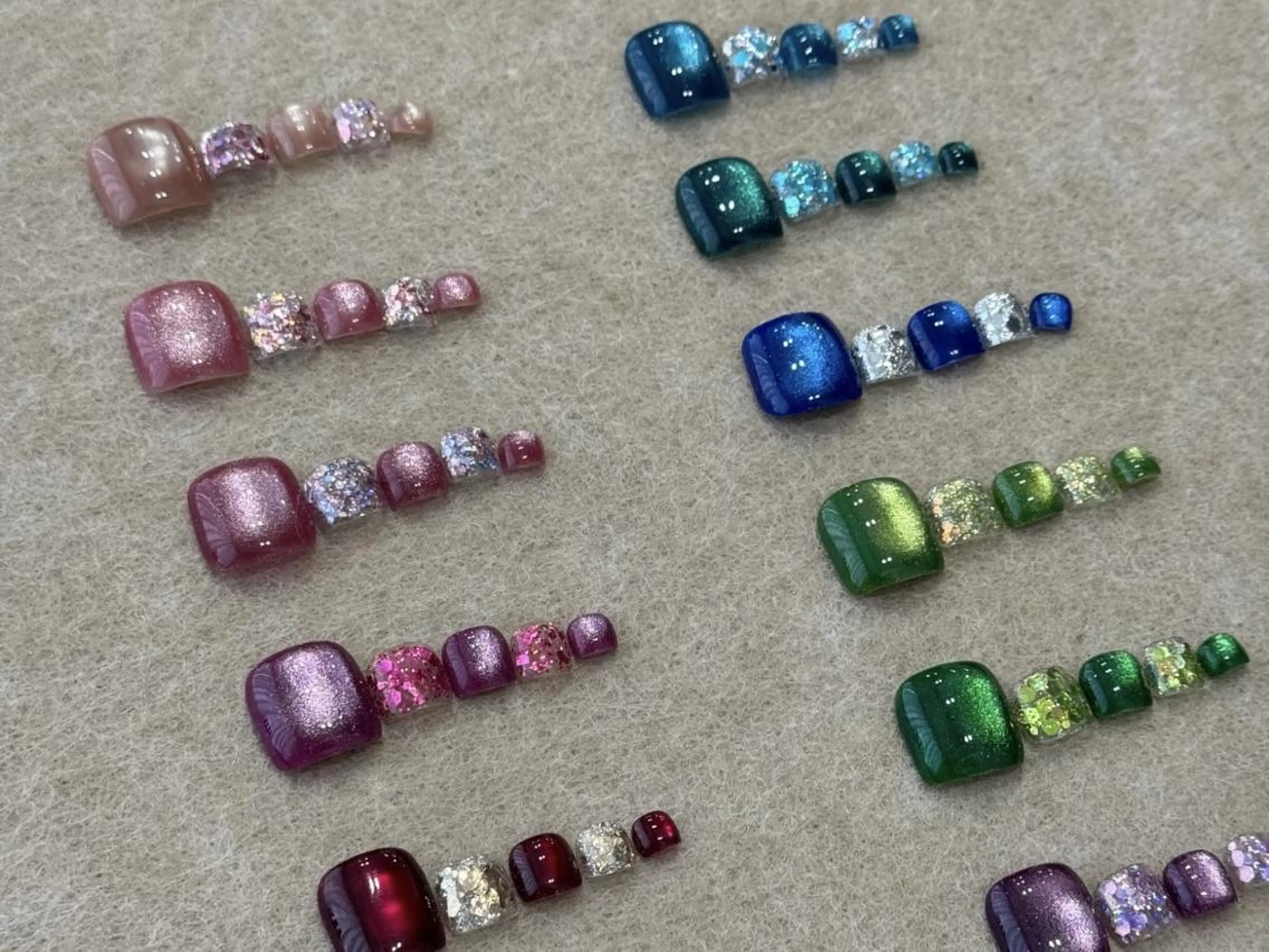 ネイル フットネイル One Plus キキのネイルデザイン