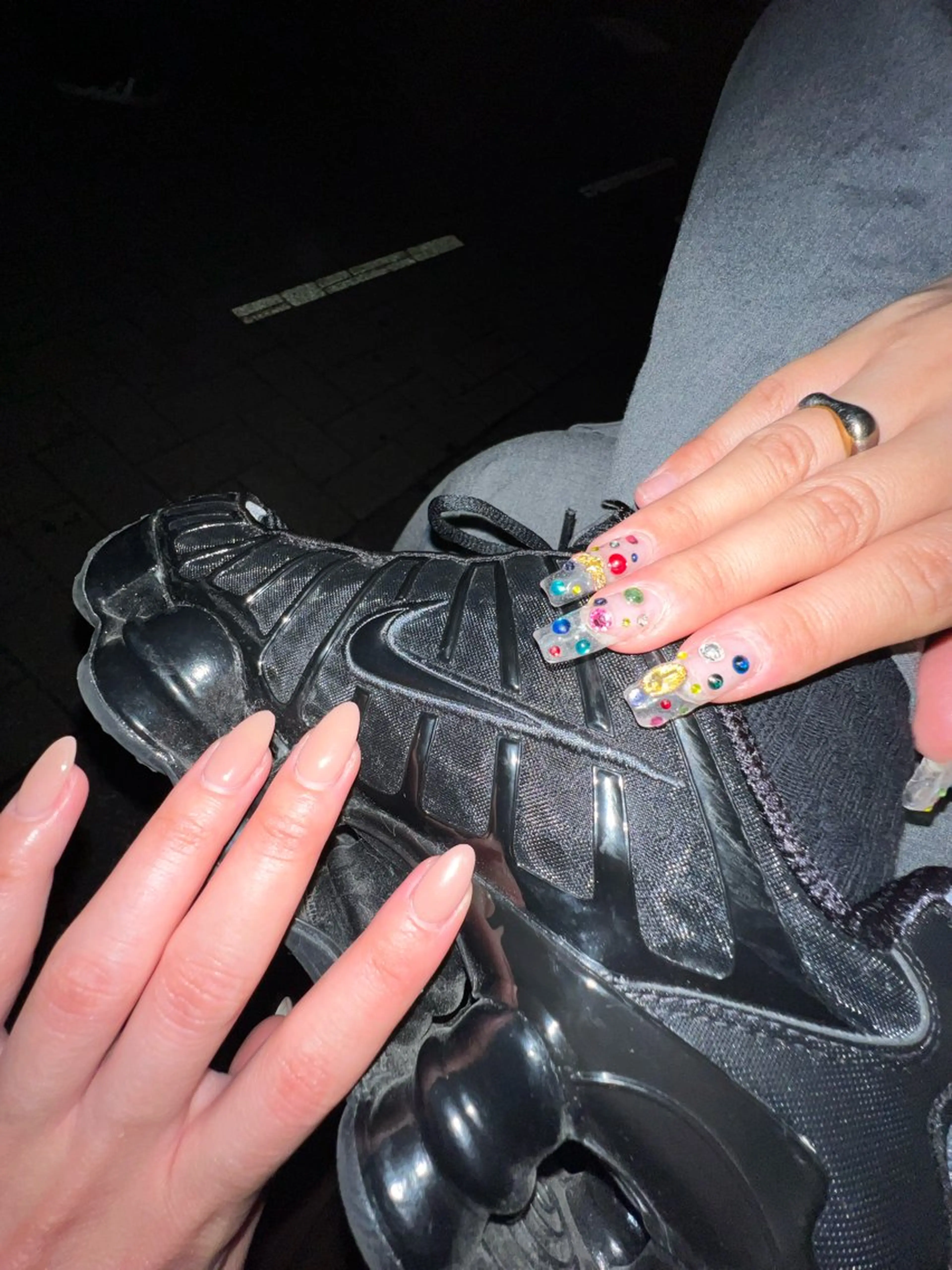 ネイル ハンドネイル フットネイル ハンドケア Nes.Nail所属・Miyagi Asamiのネイルデザイン