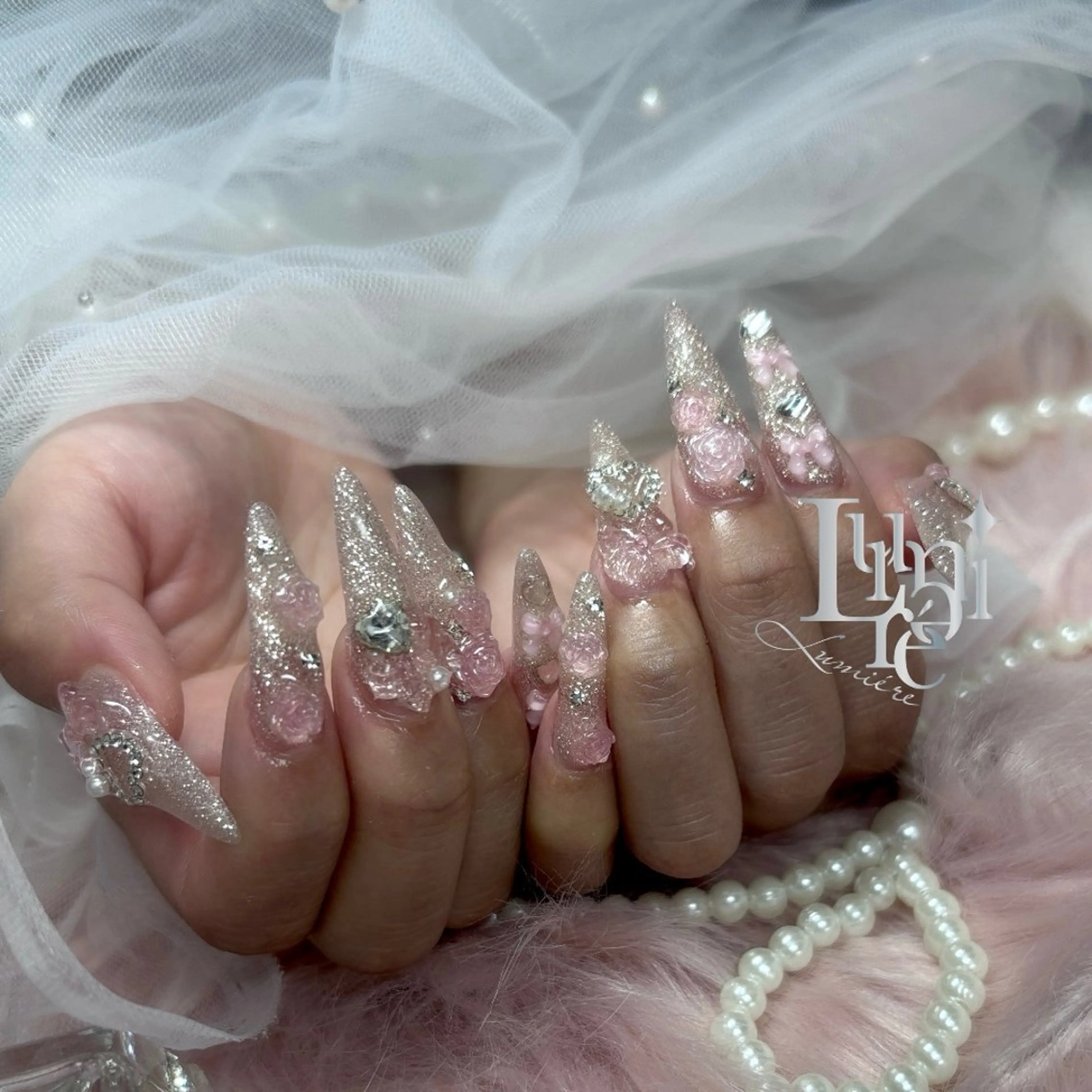 ネイル ハンドネイル Lumière/ 超ロング/ワンホンのネイルデザイン