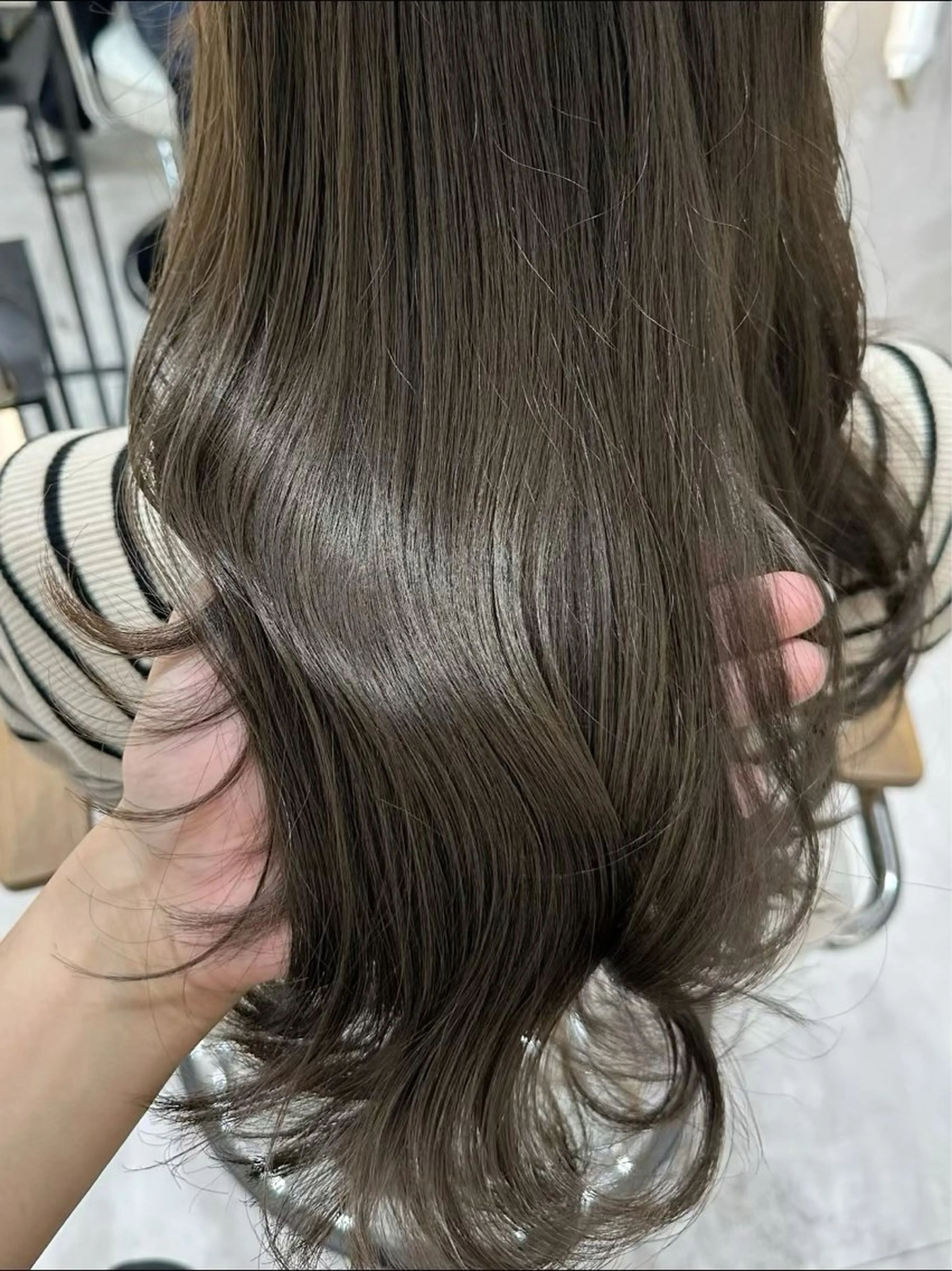 ロング カラー アッシュ ベージュカラー ブラウンカラー 透明感カラー グレージュ カット ヘアカラー トリートメント 赤み消し/オリーブ カーキ/福田れんのヘアスタイル