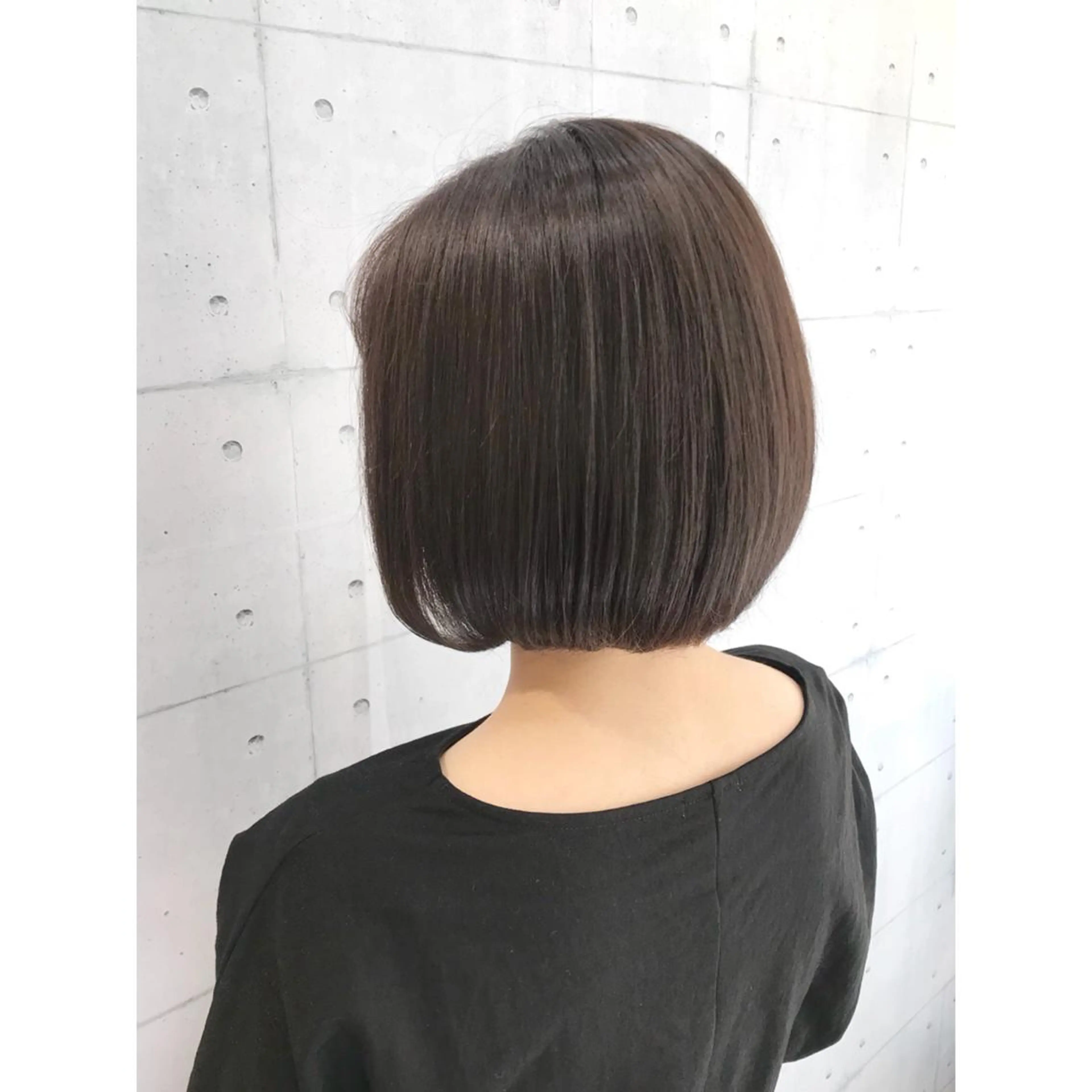 ショート カラー カット ヘッドスパ 高木 麻知子のヘアスタイル