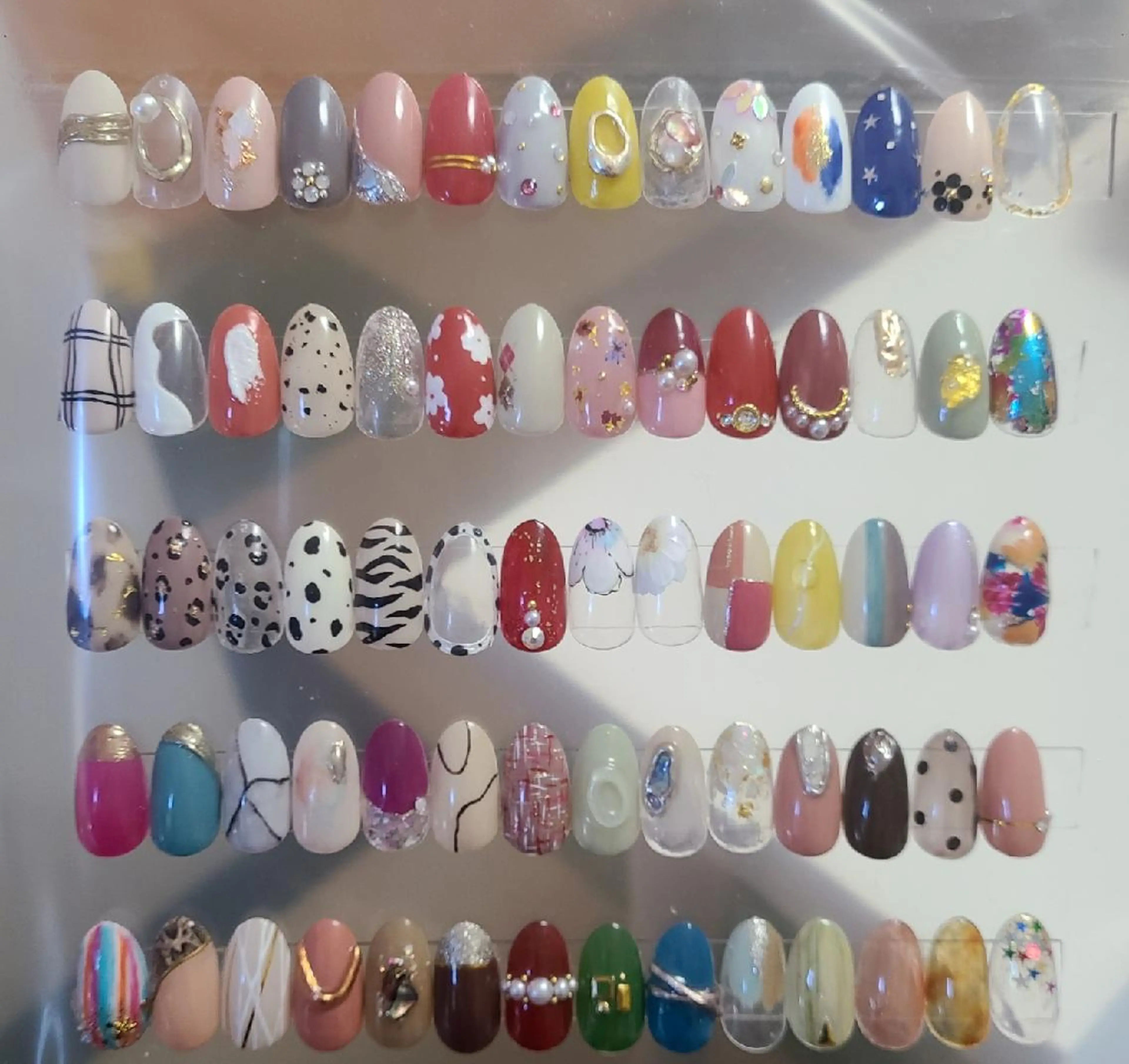 シンプル定額ネイルの写真