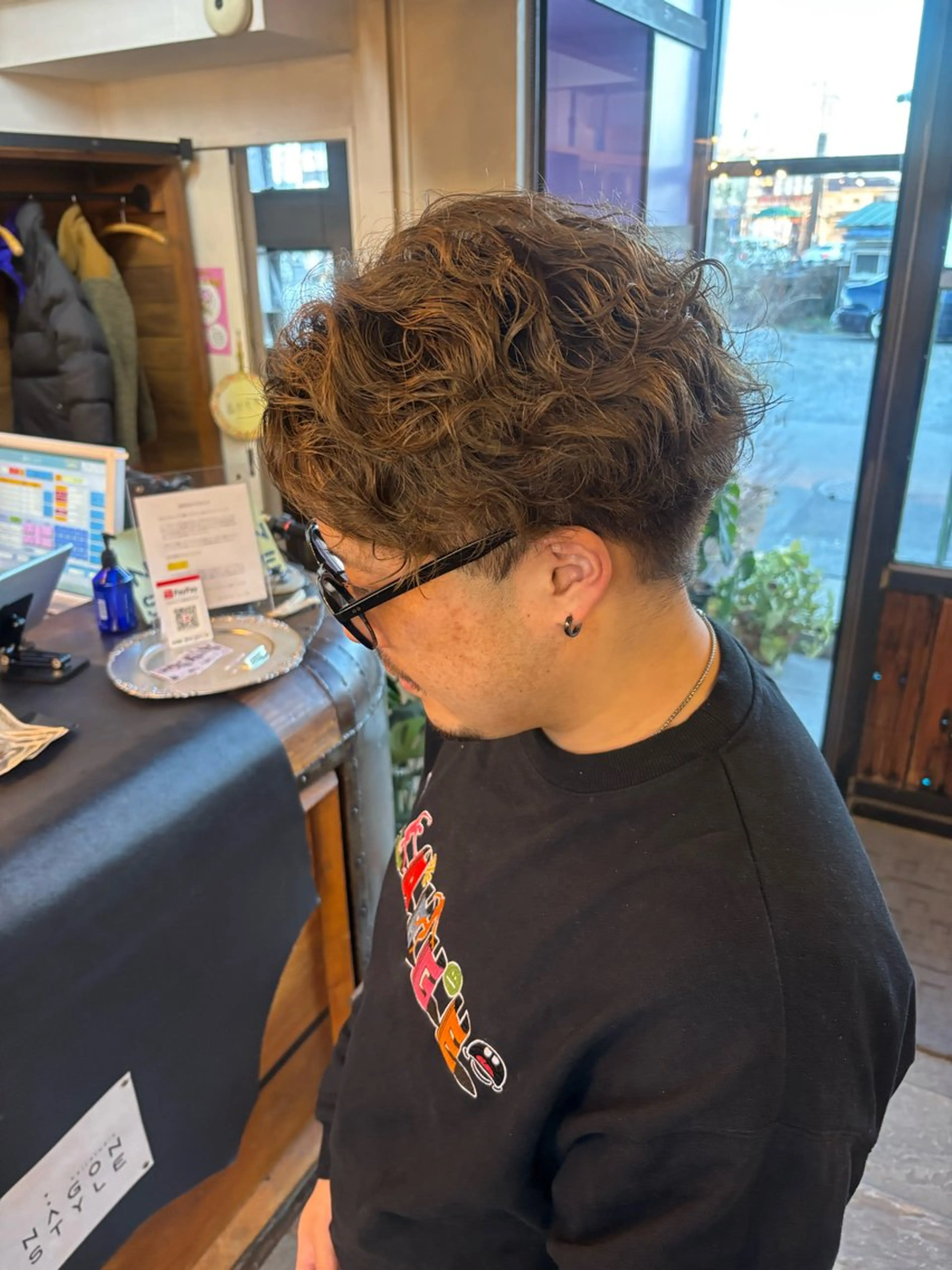 カラー メンズ メンズブリーチ メンズハイトーン メンズパーマ ブリーチ ケアブリーチ NAGON STYLE所属・NAGONSTYLE 田村　莉生のヘアスタイル