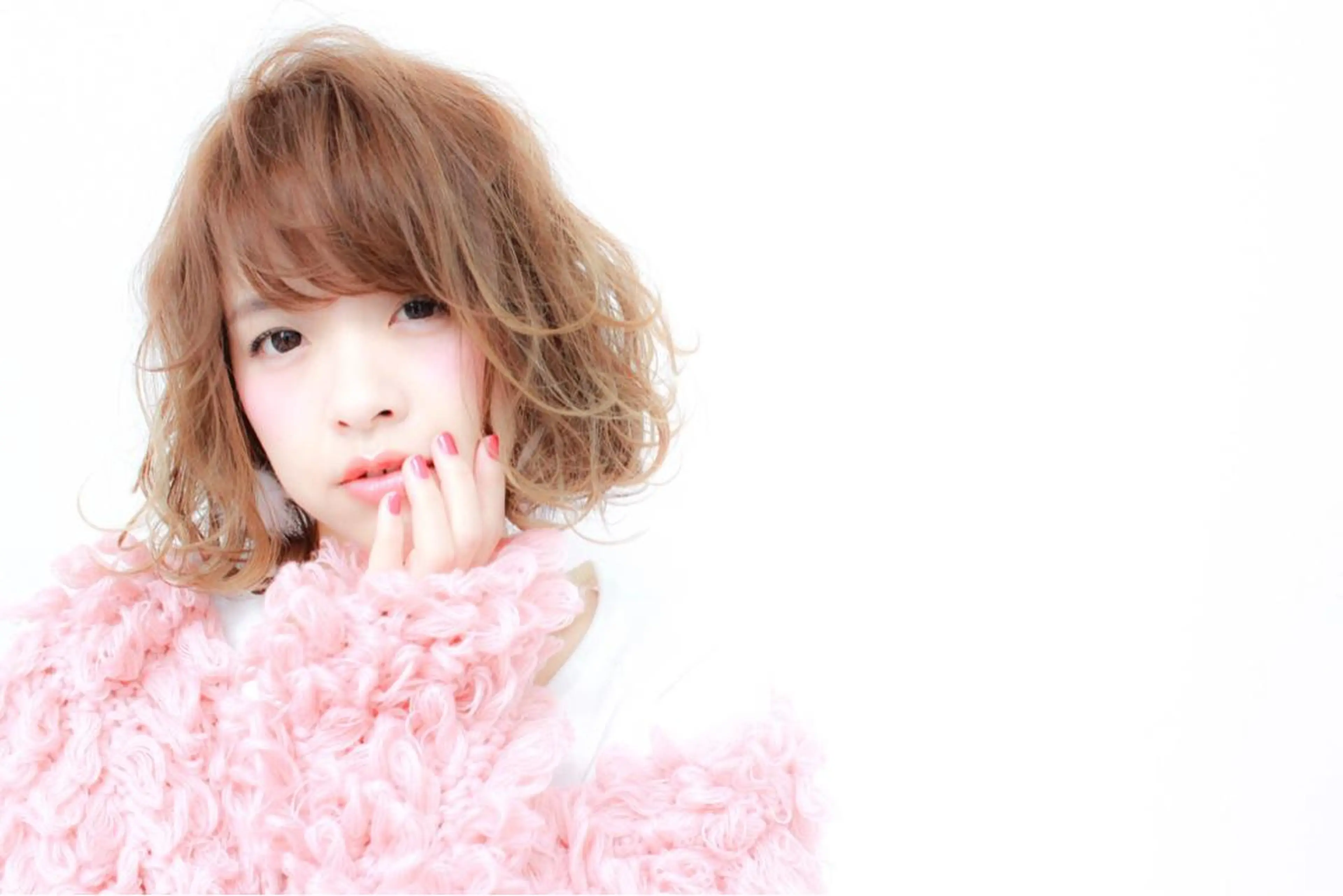 ミディアム カラー Lien所属・西川 ヒロキのヘアスタイル