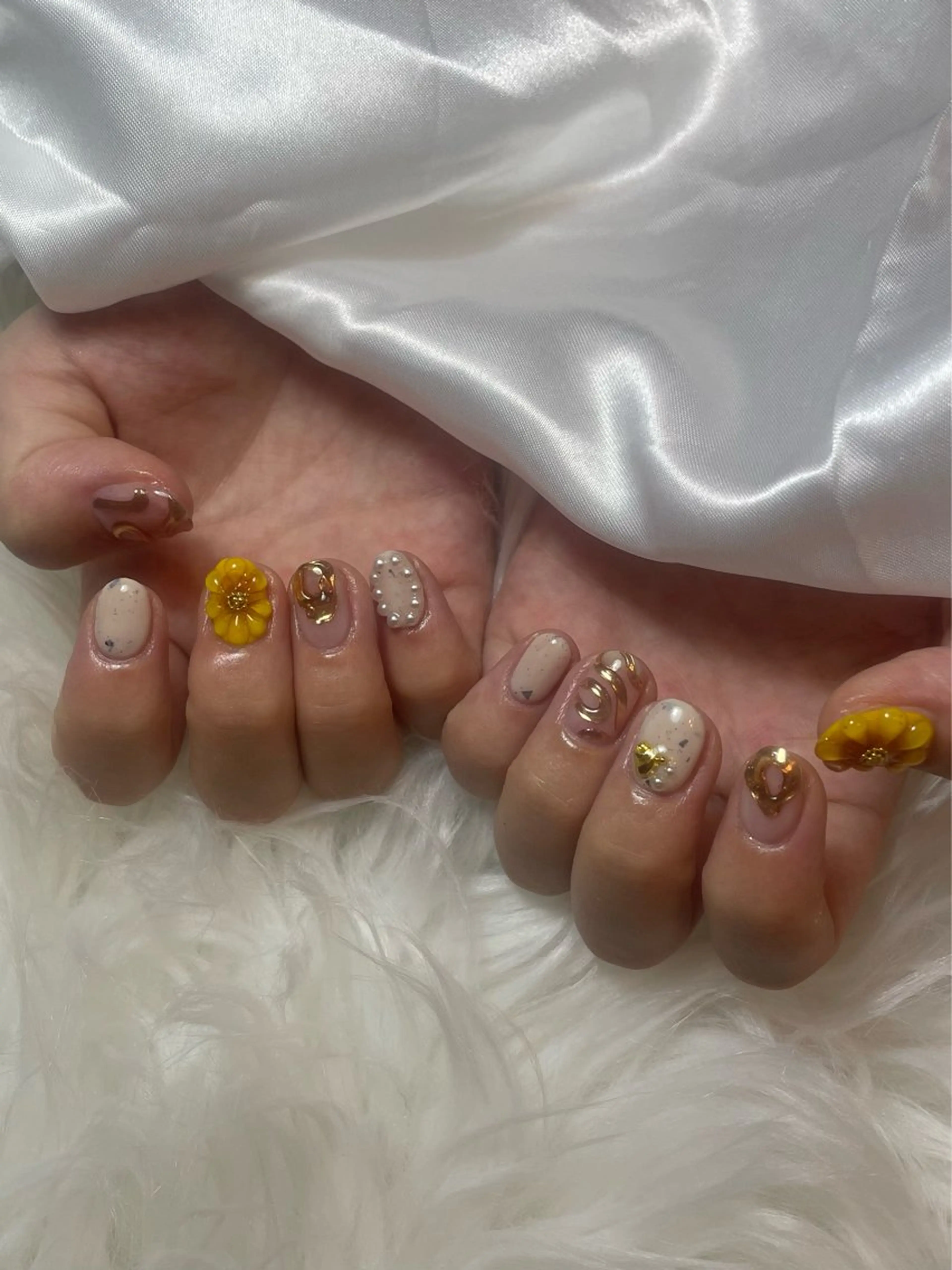 ネイル ブルー フレンチネイル キラキラネイル 韓国ネイル マグネットネイル ハンドネイル timtam --sakiのネイルデザイン