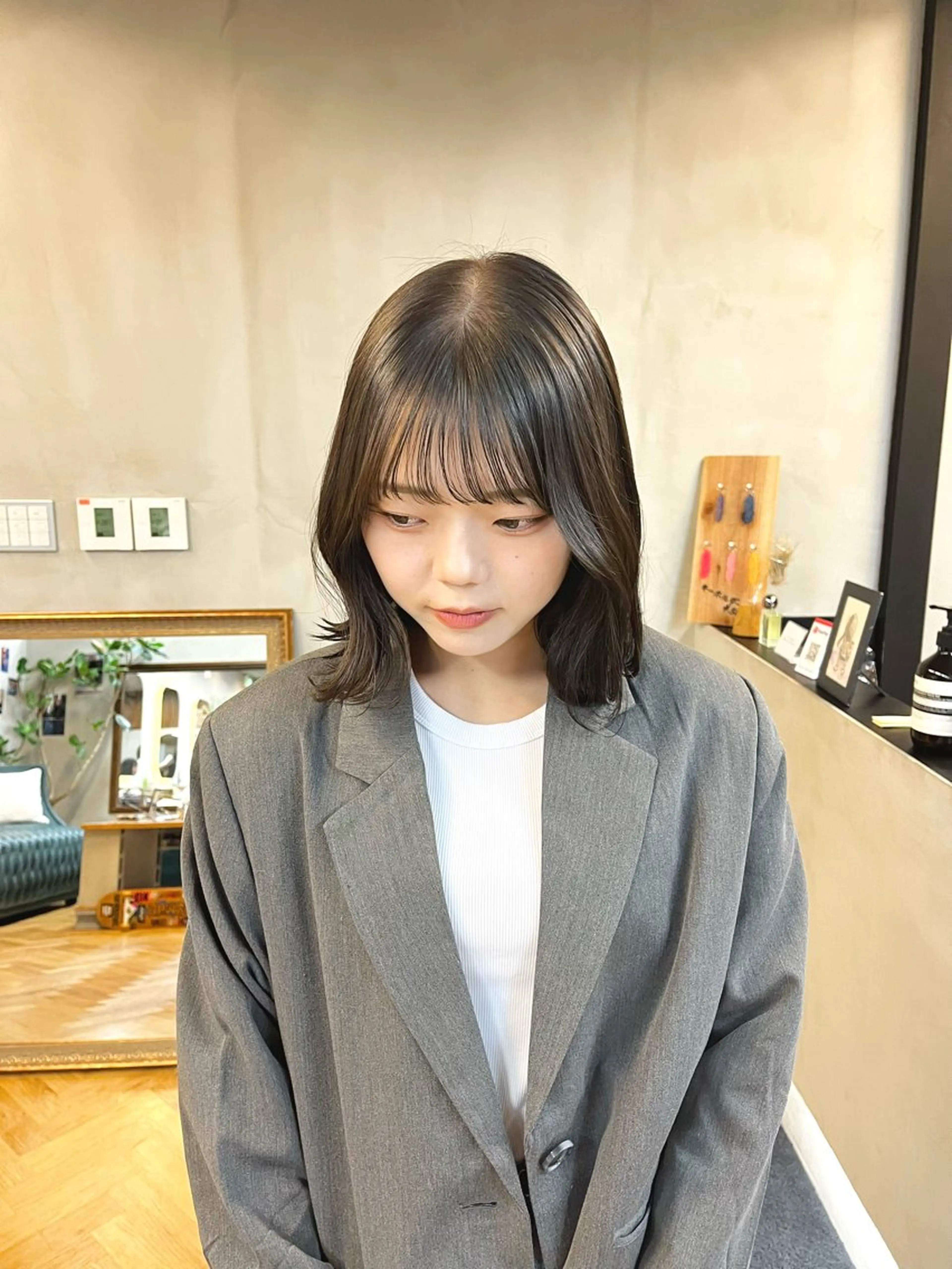 ミディアム カラー ヘアアレンジ ブリーチ ダブルカラー ブリーチなしカラー esu 心斎橋店所属・ena/ブリーチなし 心斎橋・ベージュ🎀のヘアスタイル