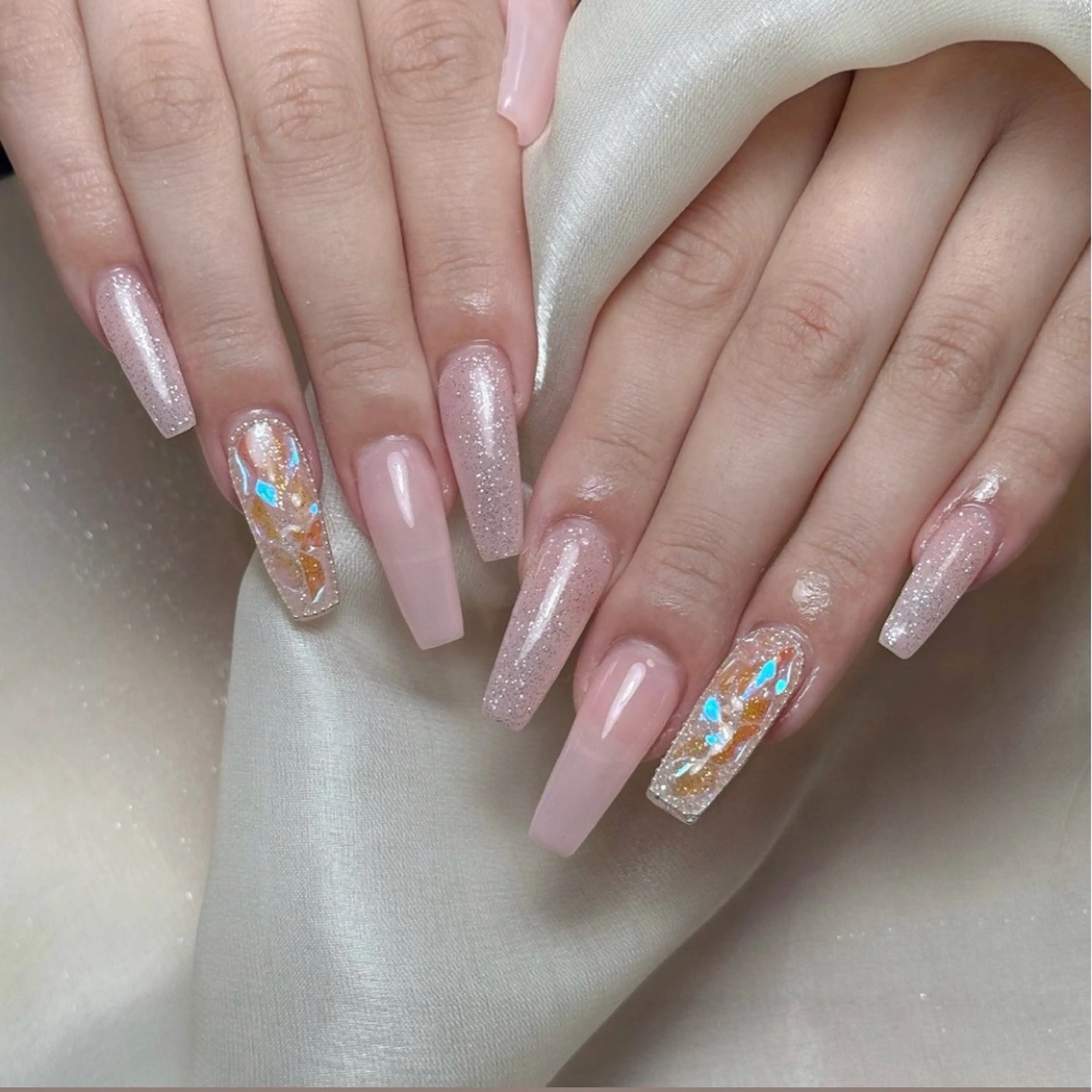 ネイル 長さ出し ネイルチップ ハンドネイル Maggie nailクロのネイルデザイン