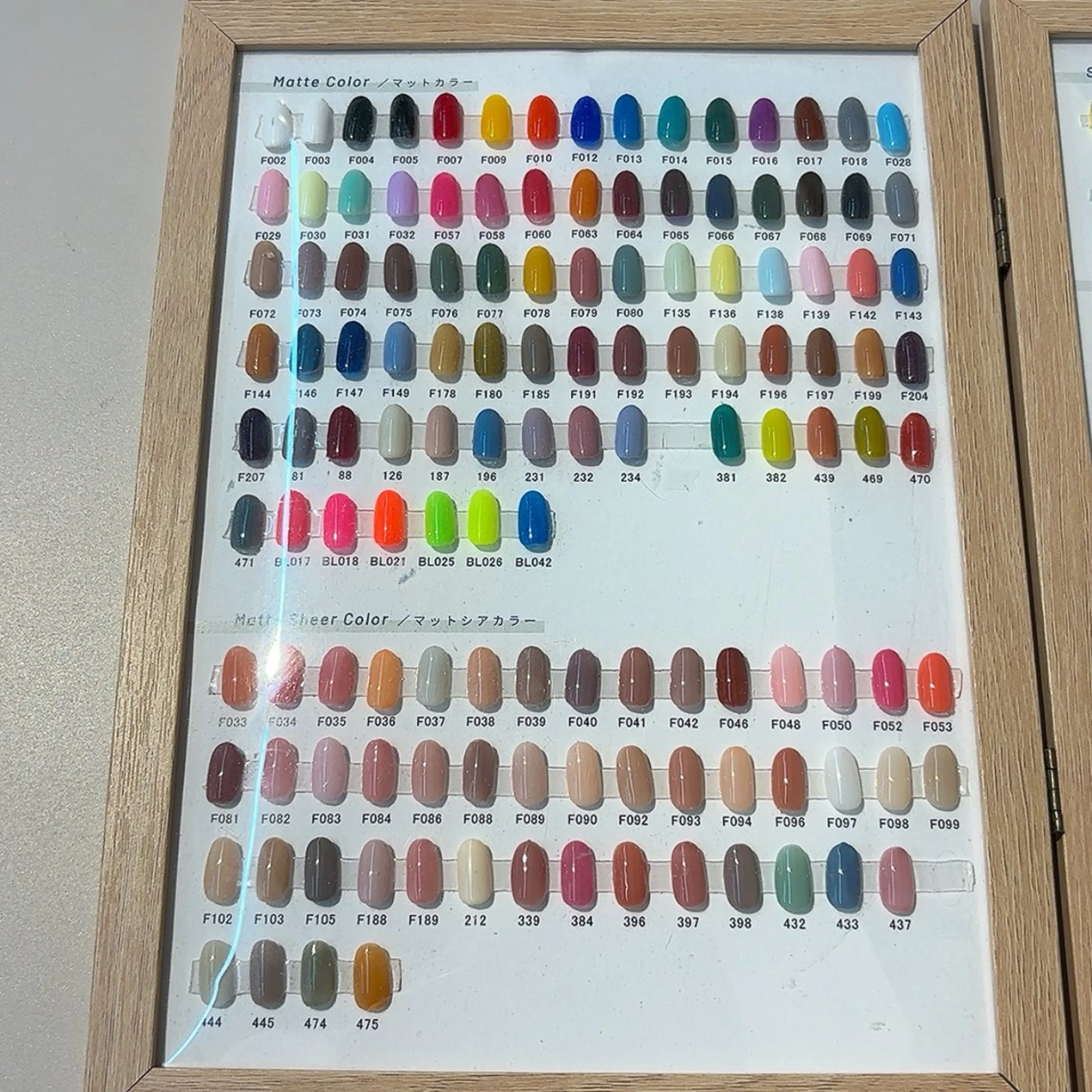 ネイル yui △TRIOSのネイルデザイン