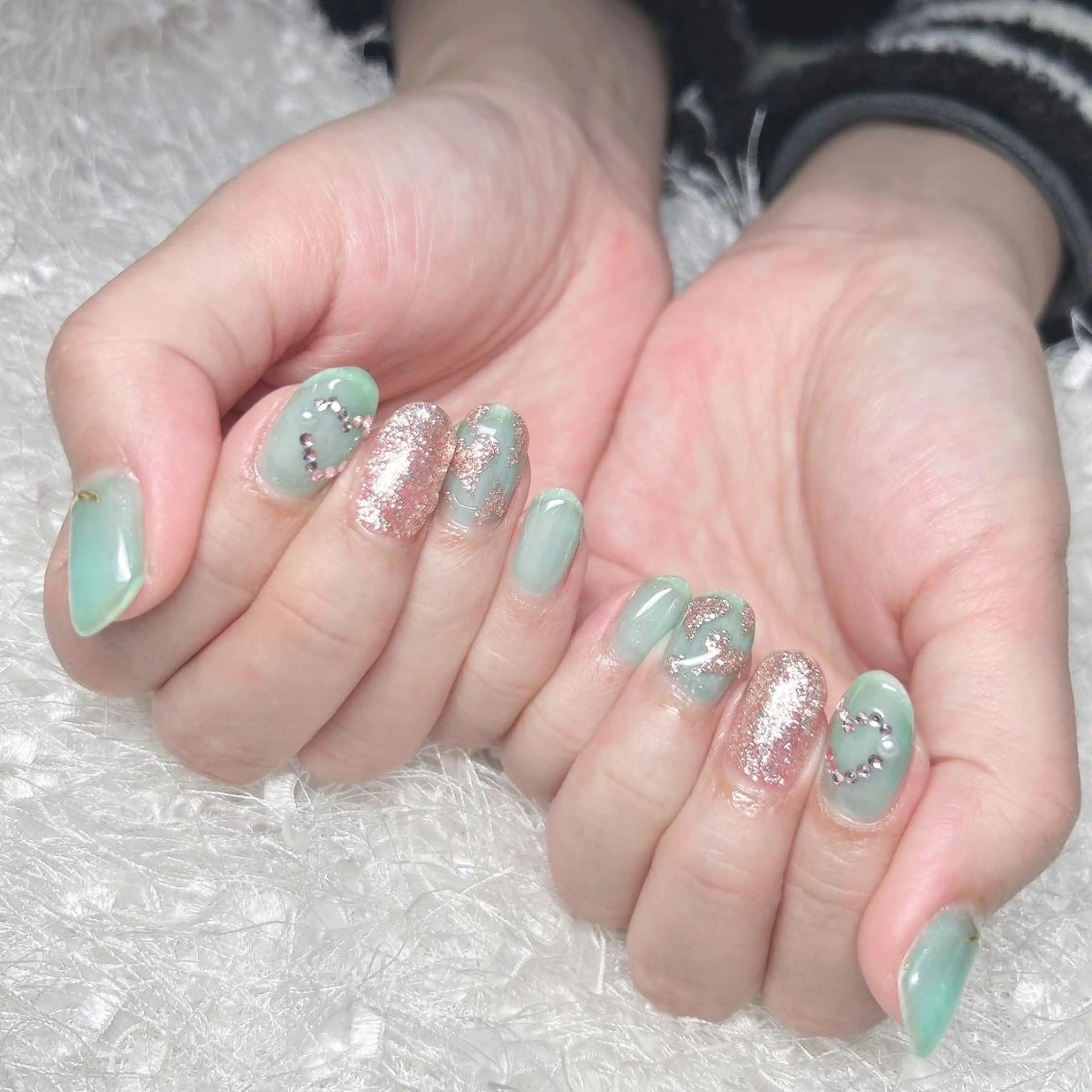 ネイル 長さ出し フレンチネイル ジェルネイル グラデーション 韓国ネイル ハンドネイル Nail&eye Belire 新宿のネイルデザイン