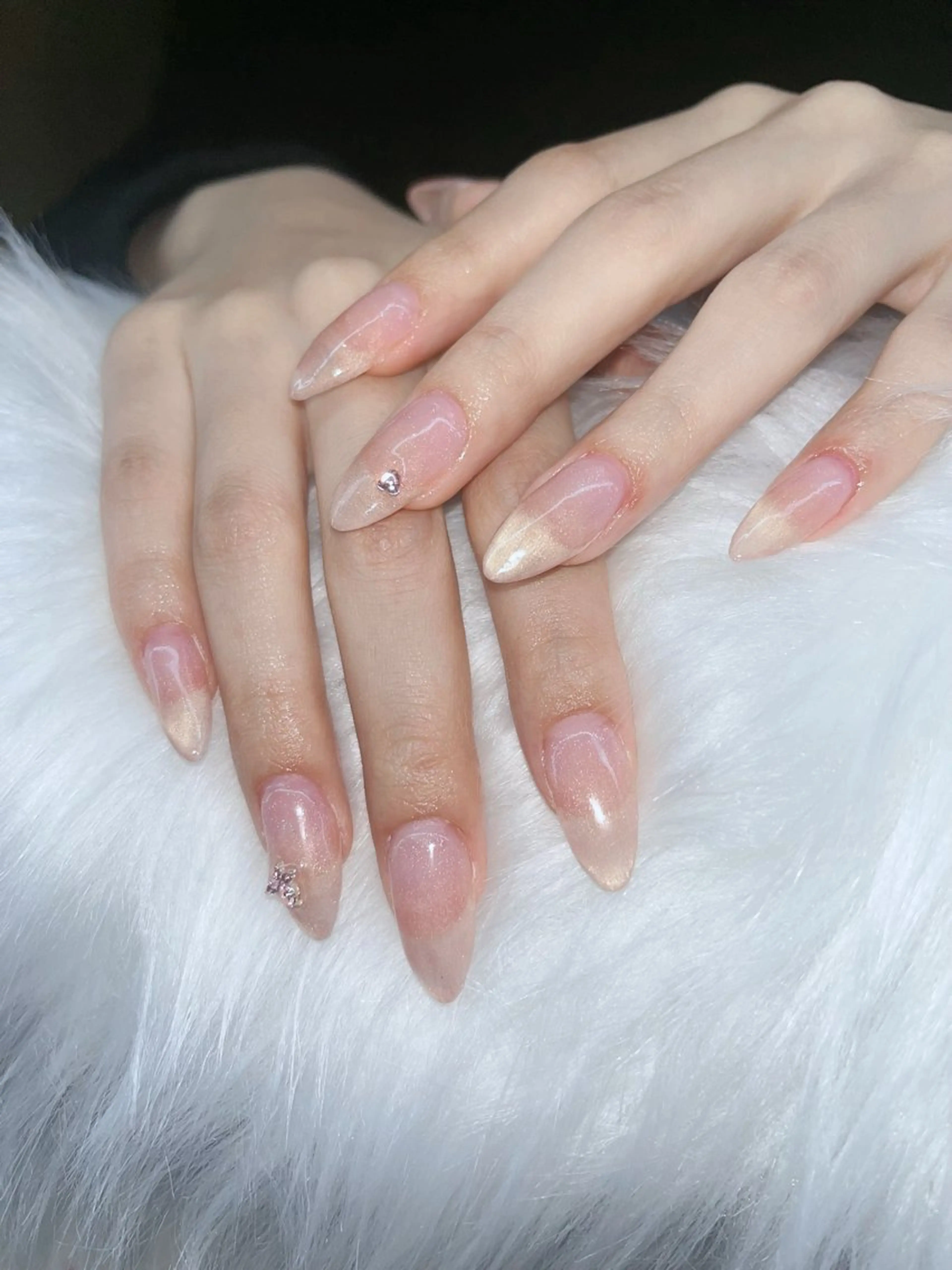 ネイル ハンドネイル VIERU YURIのネイルデザイン