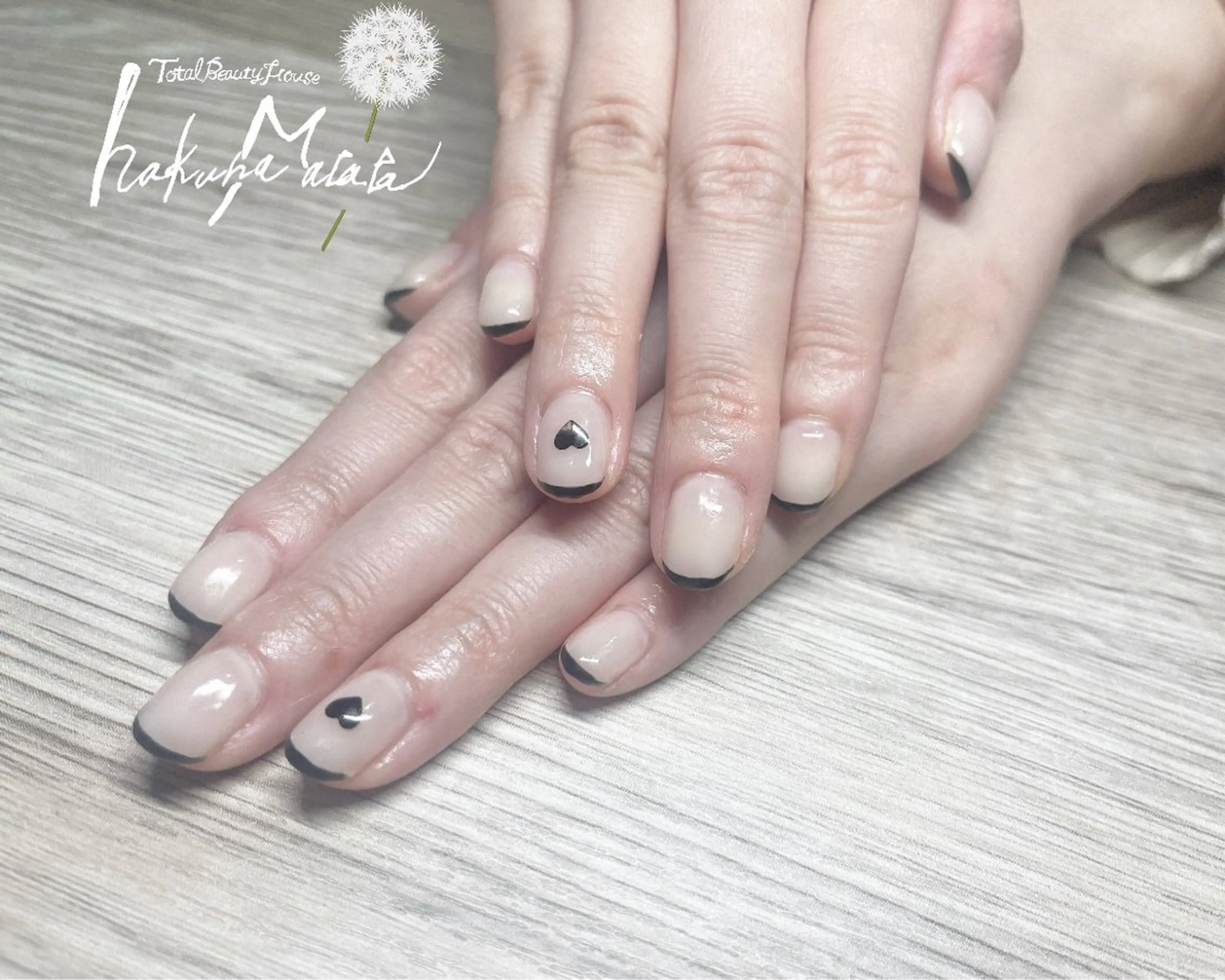 ネイル フレンチネイル ハート kana .のネイルデザイン