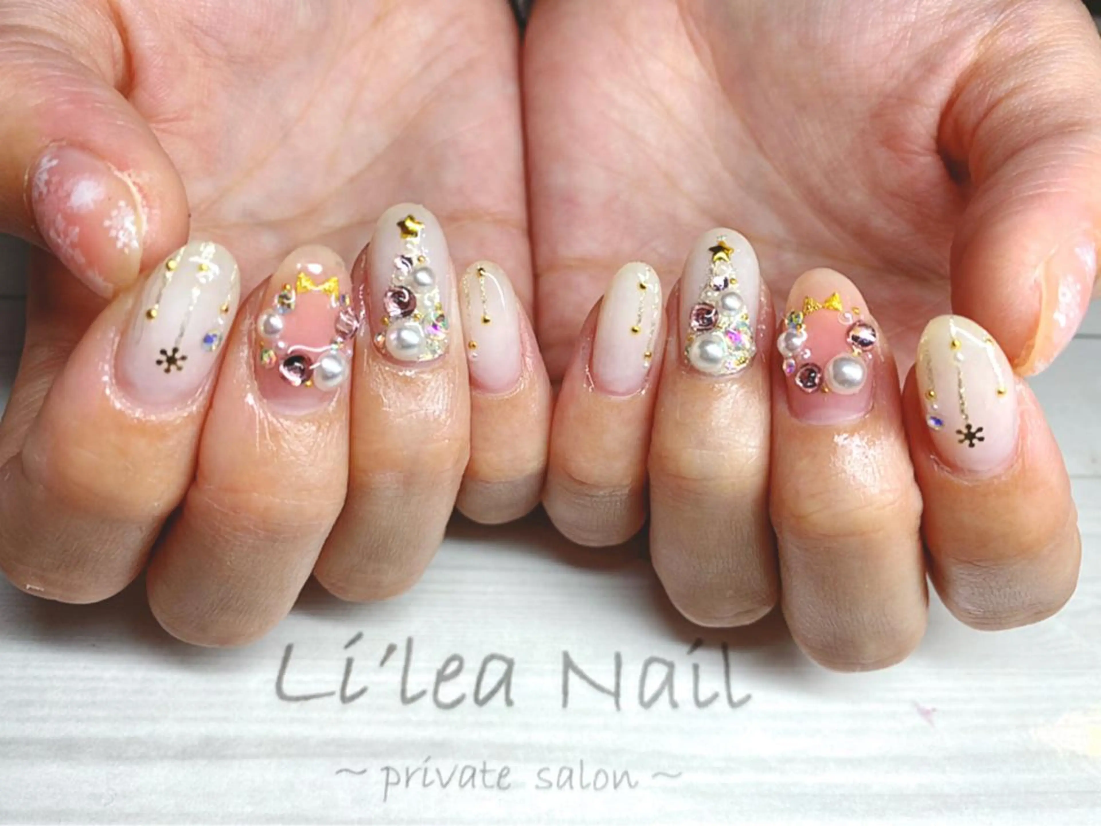 ネイル Li'leaNail AINAのネイルデザイン