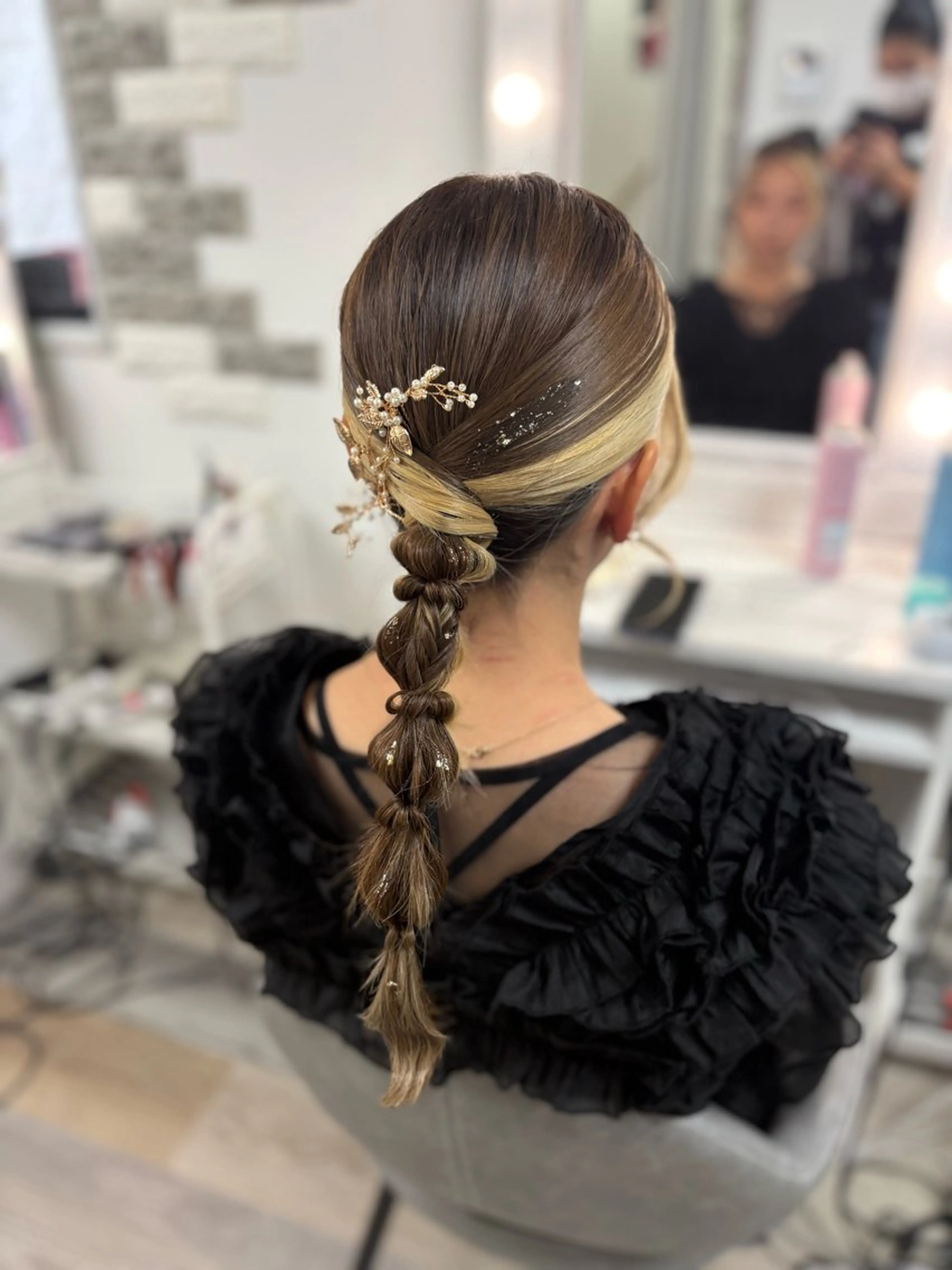 ロング 塚田 恵のヘアスタイル