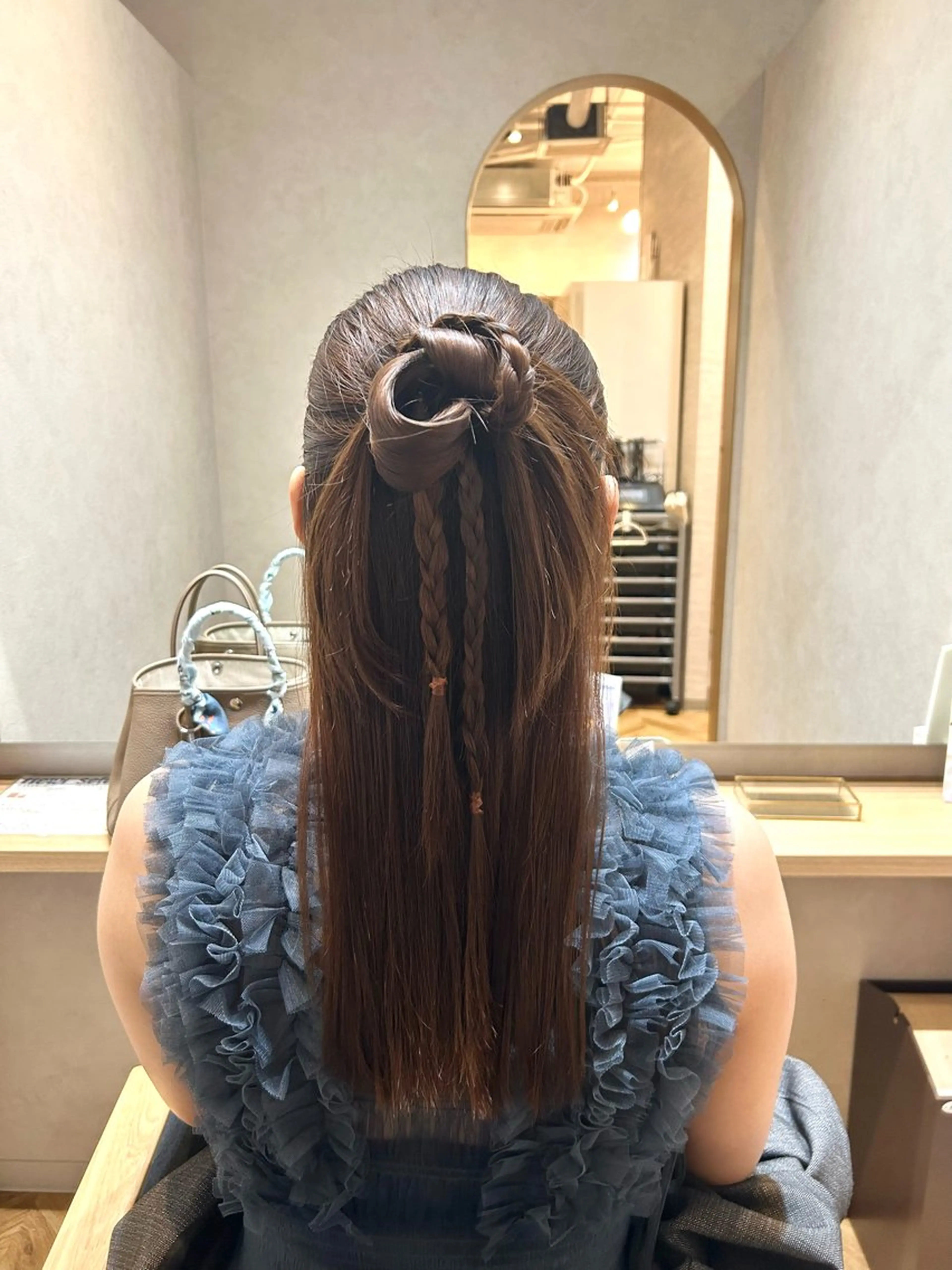 ロング ヘアアレンジ ハーフアップ ヘアセット 児玉 りなのヘアスタイル
