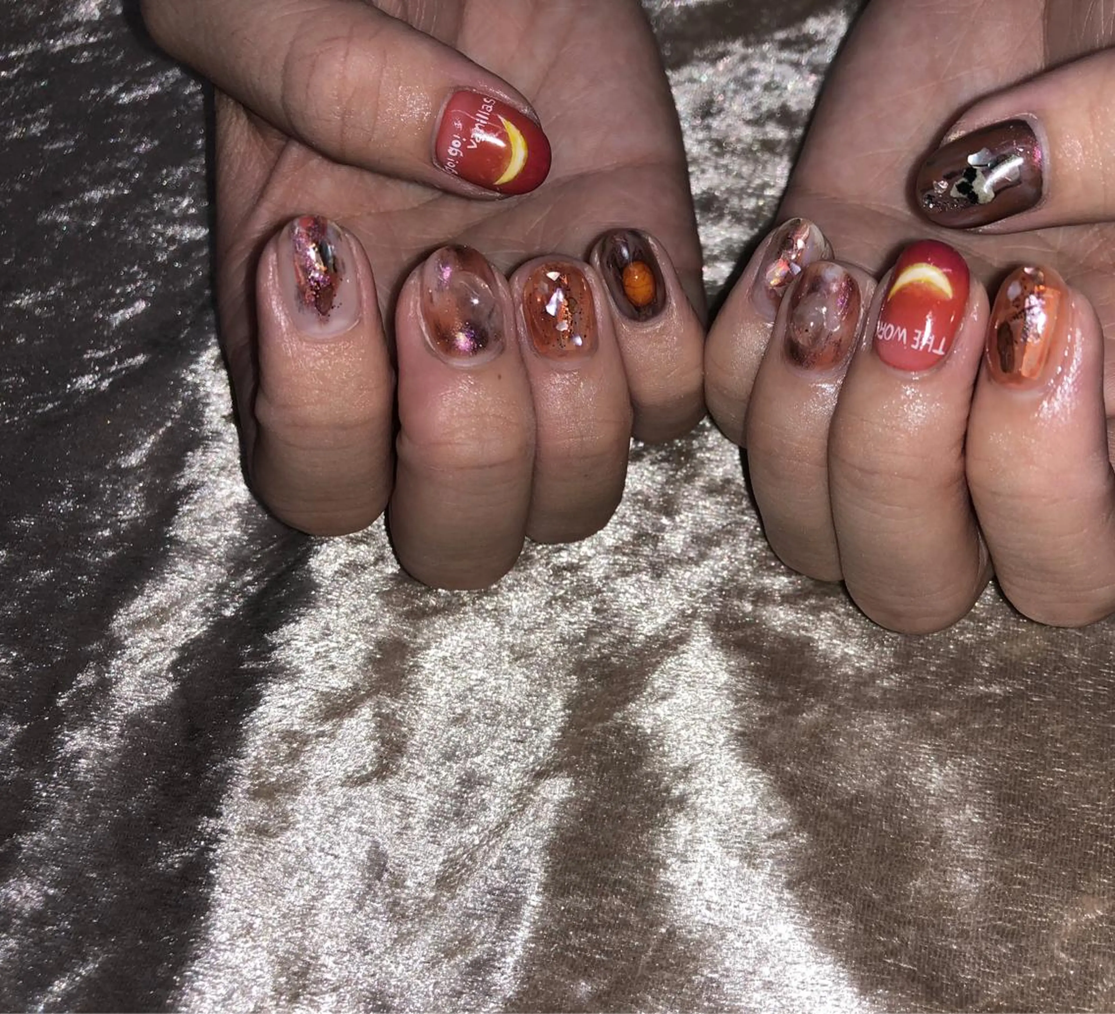 ネイル キラキラネイル オレンジ ハンドネイル ☽ ☾のネイルデザイン