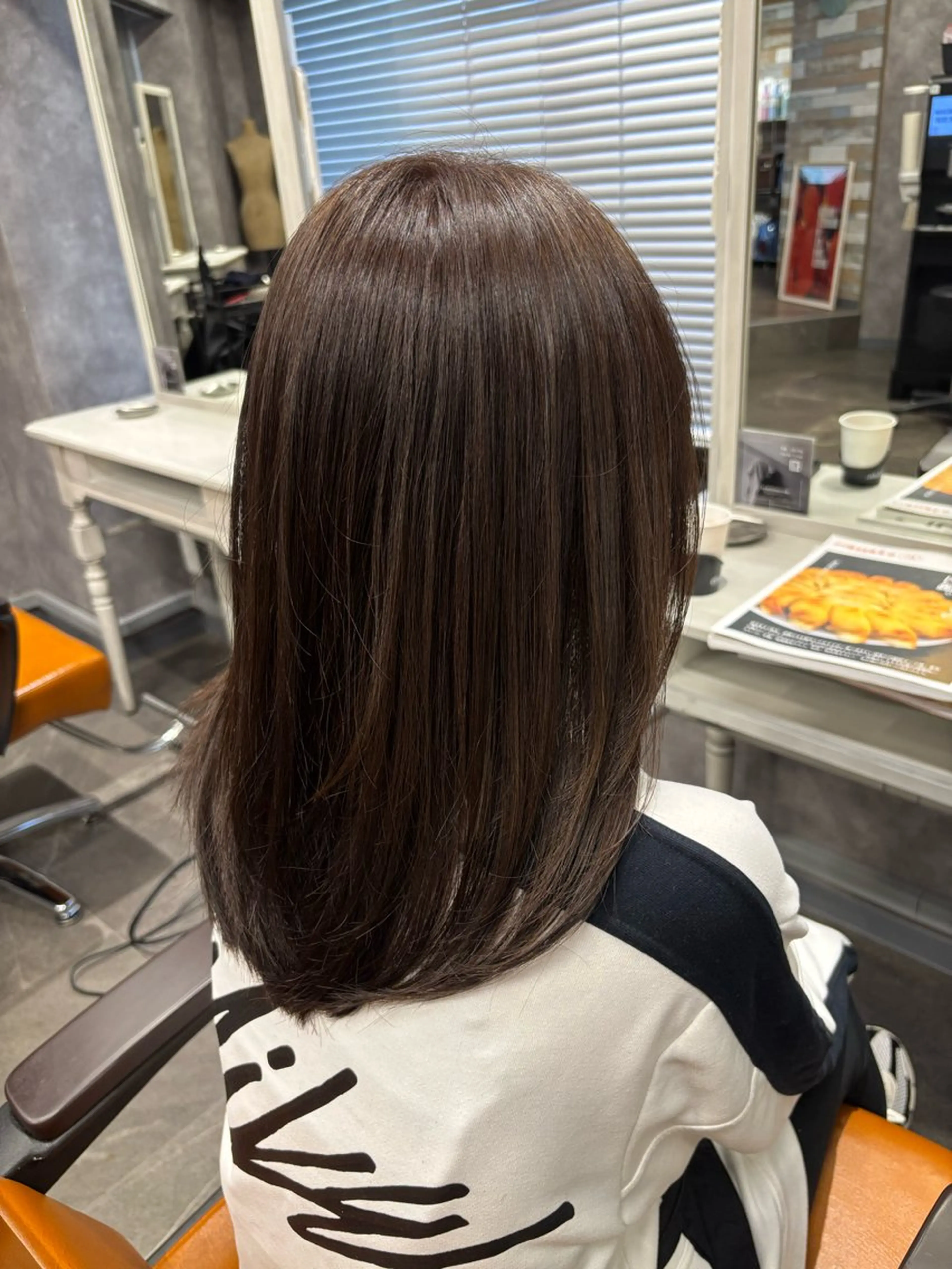 セミロング nanac【ナナシ】所属・高橋 くるみのヘアスタイル