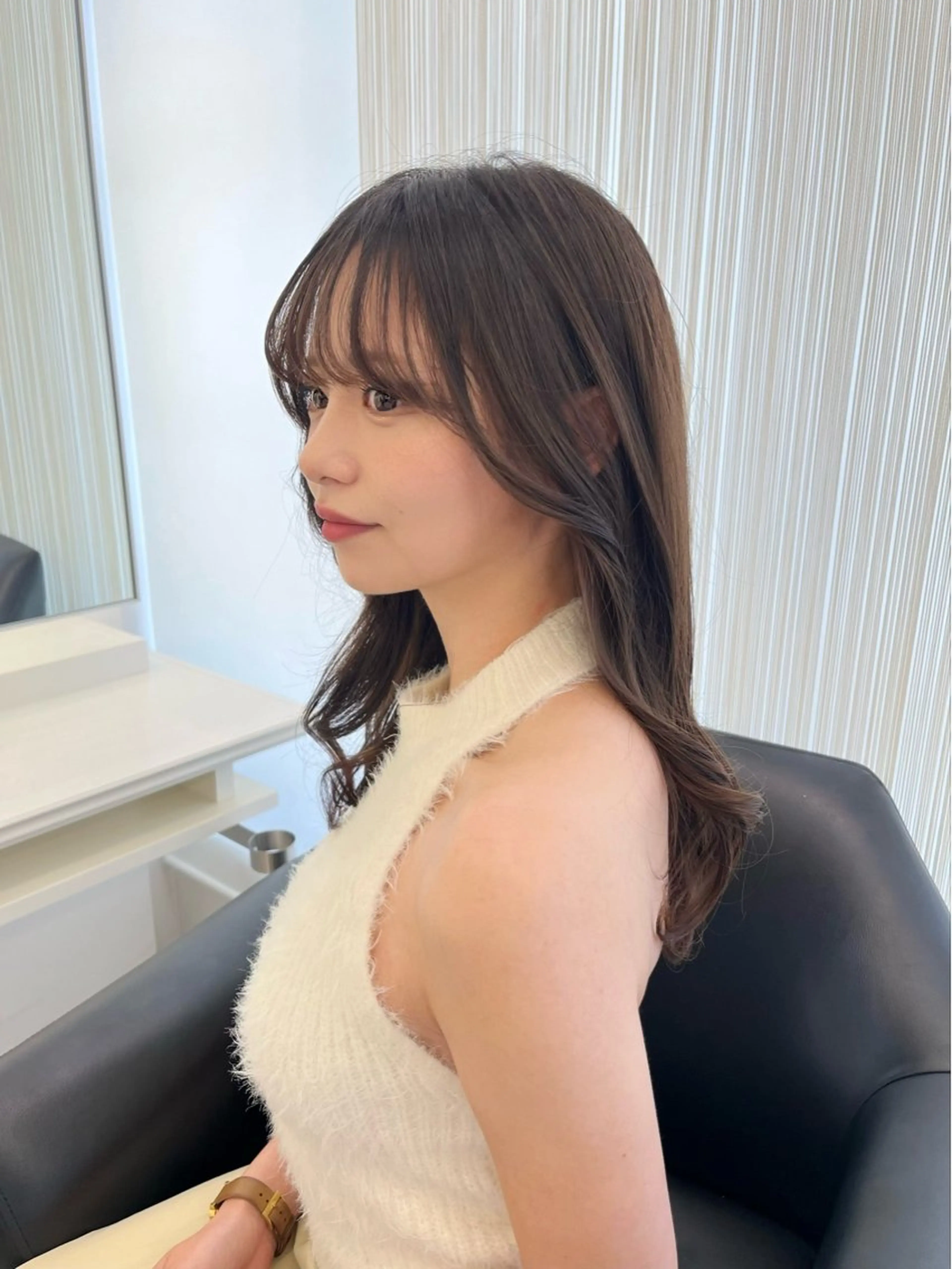 🌿‬‎🤍 人気のあるmenu .*･ﾟ【似合わせカット】 【透明感カラー】+【前髪ストレート】の写真